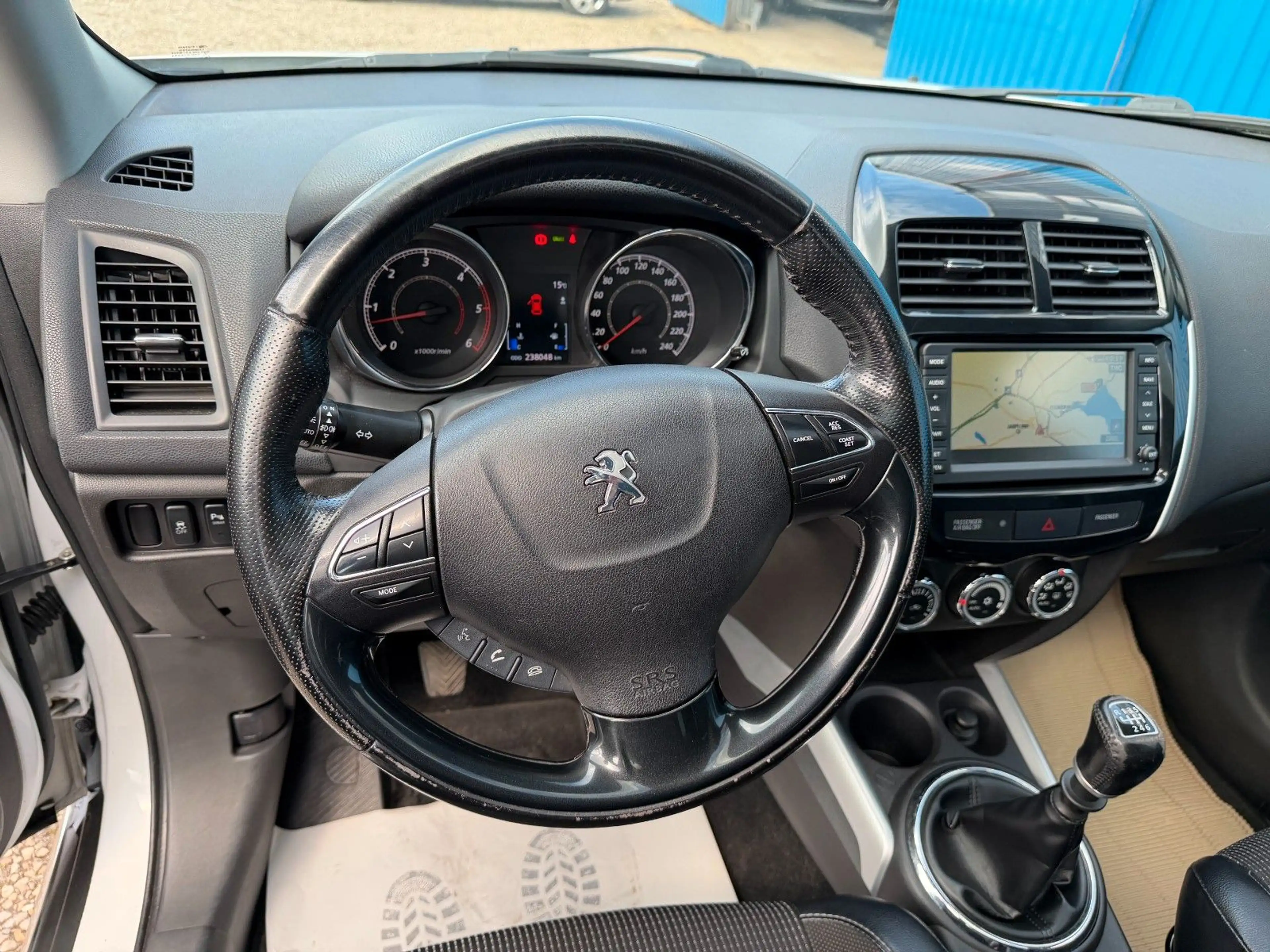 Peugeot 4008 Allure 4WD**Navi*AHK*Keyles-GO** — photo 12