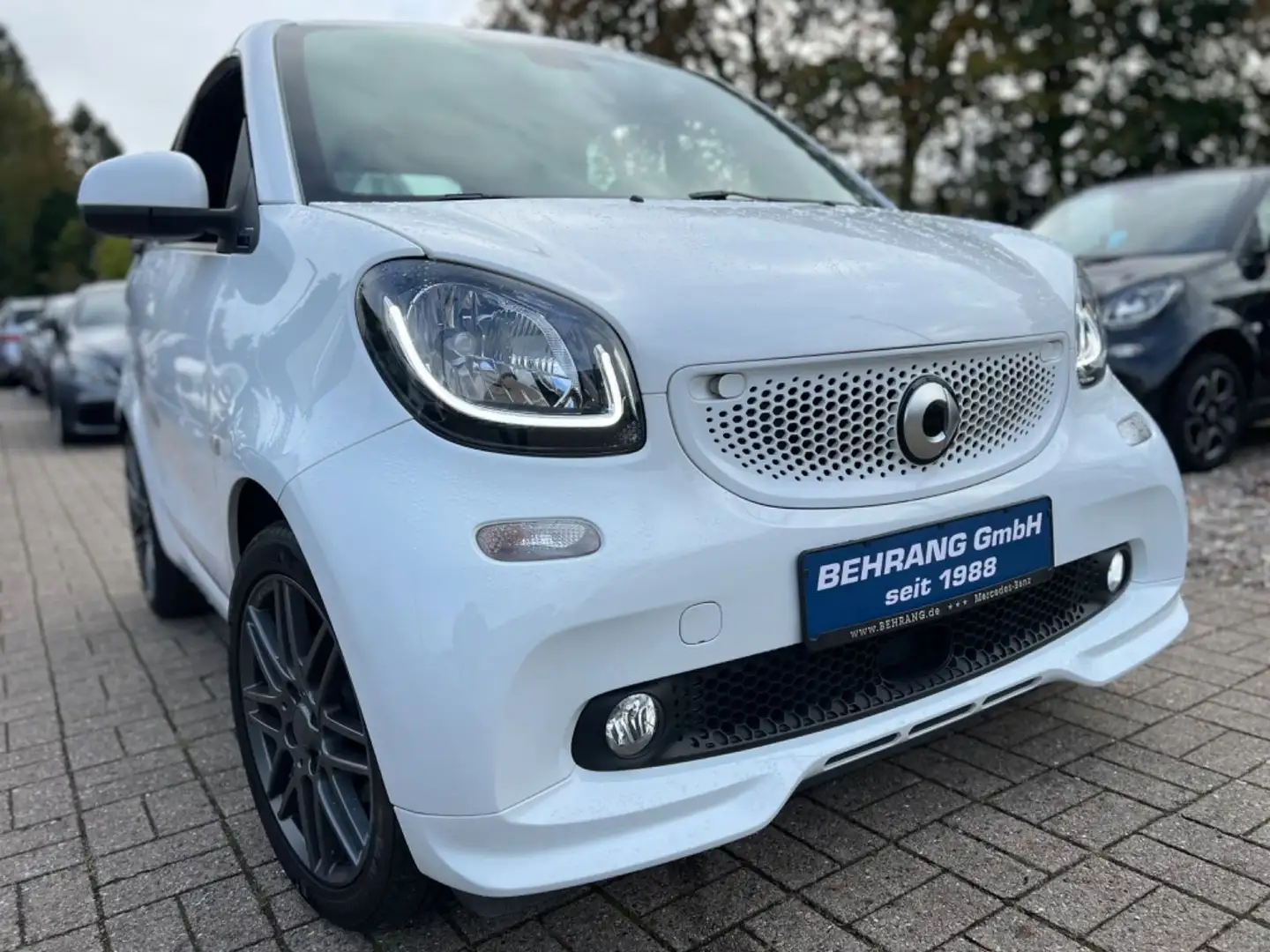 smart forTwo ForTw Cabrio*BRABUS STYLE*NAVI*AMBIENTE*TURBO Weiß - 2