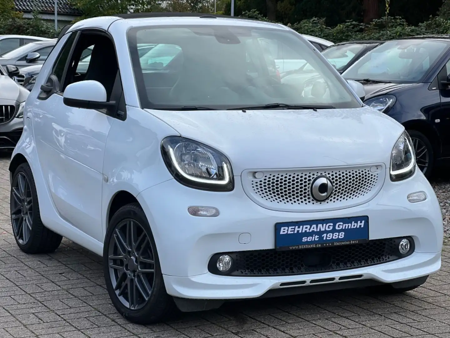 smart forTwo ForTw Cabrio*BRABUS STYLE*NAVI*AMBIENTE*TURBO Weiß - 1