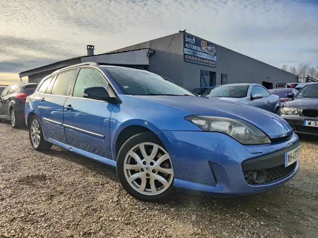Renault Laguna GT 4Control