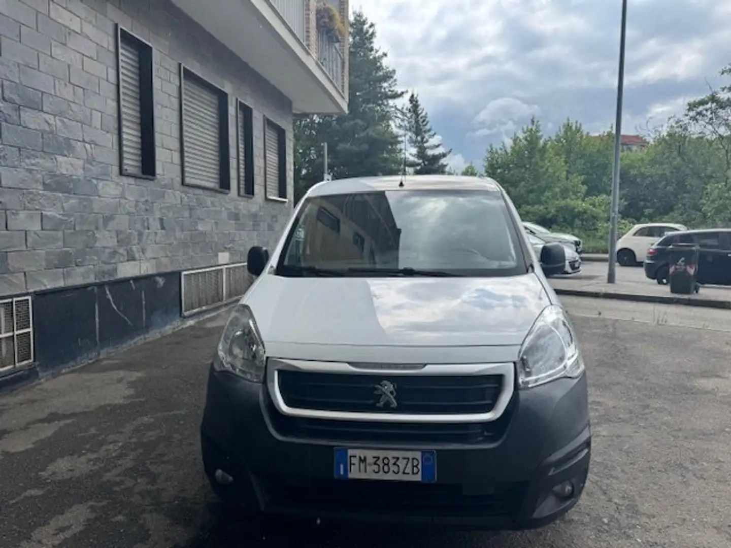 Peugeot Partner Blue HDi 100 L1 Furgone Premium tre posti Bianco - 2