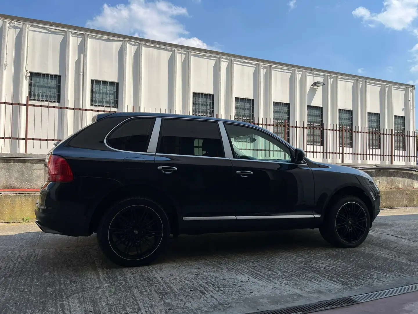 Porsche Cayenne 4.5 Turbo Schwarz - 2