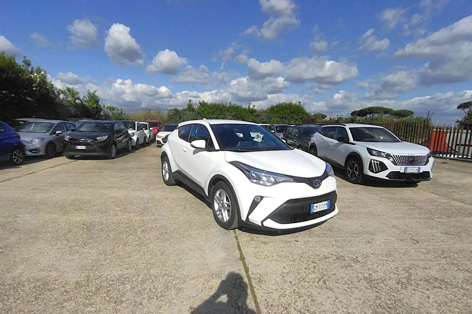 Toyota C-HR 1.8h E-CVT 98cv(122cv) SAFETYPACK CRUISE CONTROL Bianco - 1