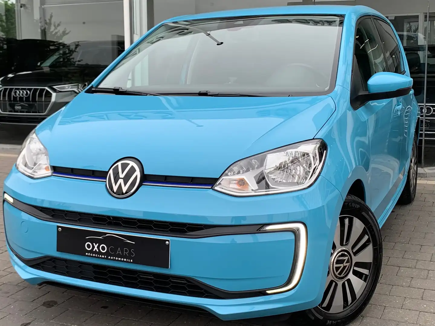 Volkswagen e-up! Electrique / Batterie 32 KWH / Autonomie 260KM / Azul - 1