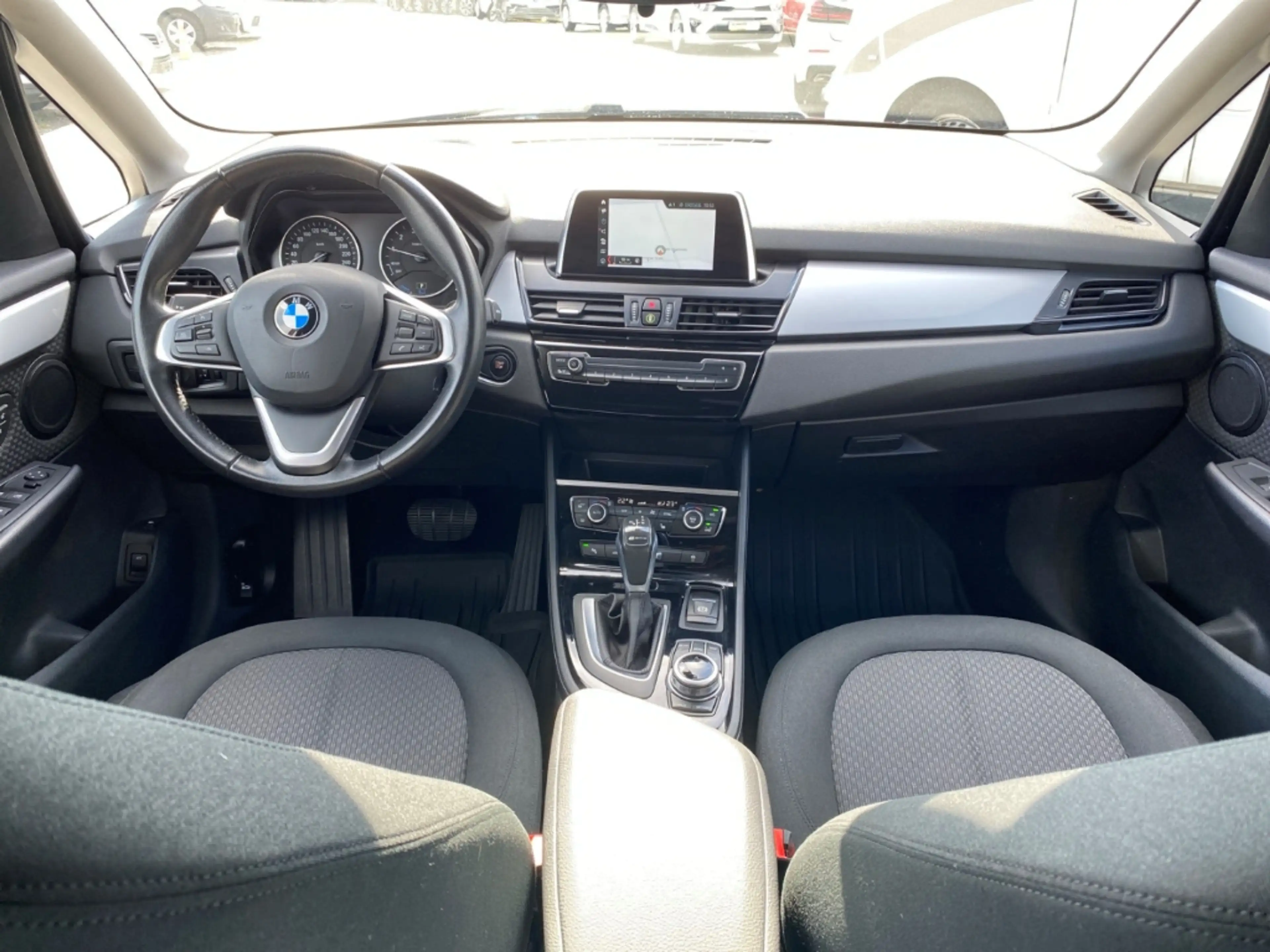 BMW 225 Active Tourer xe iPerformance NAVI+KLIMA+PDC — photo 14