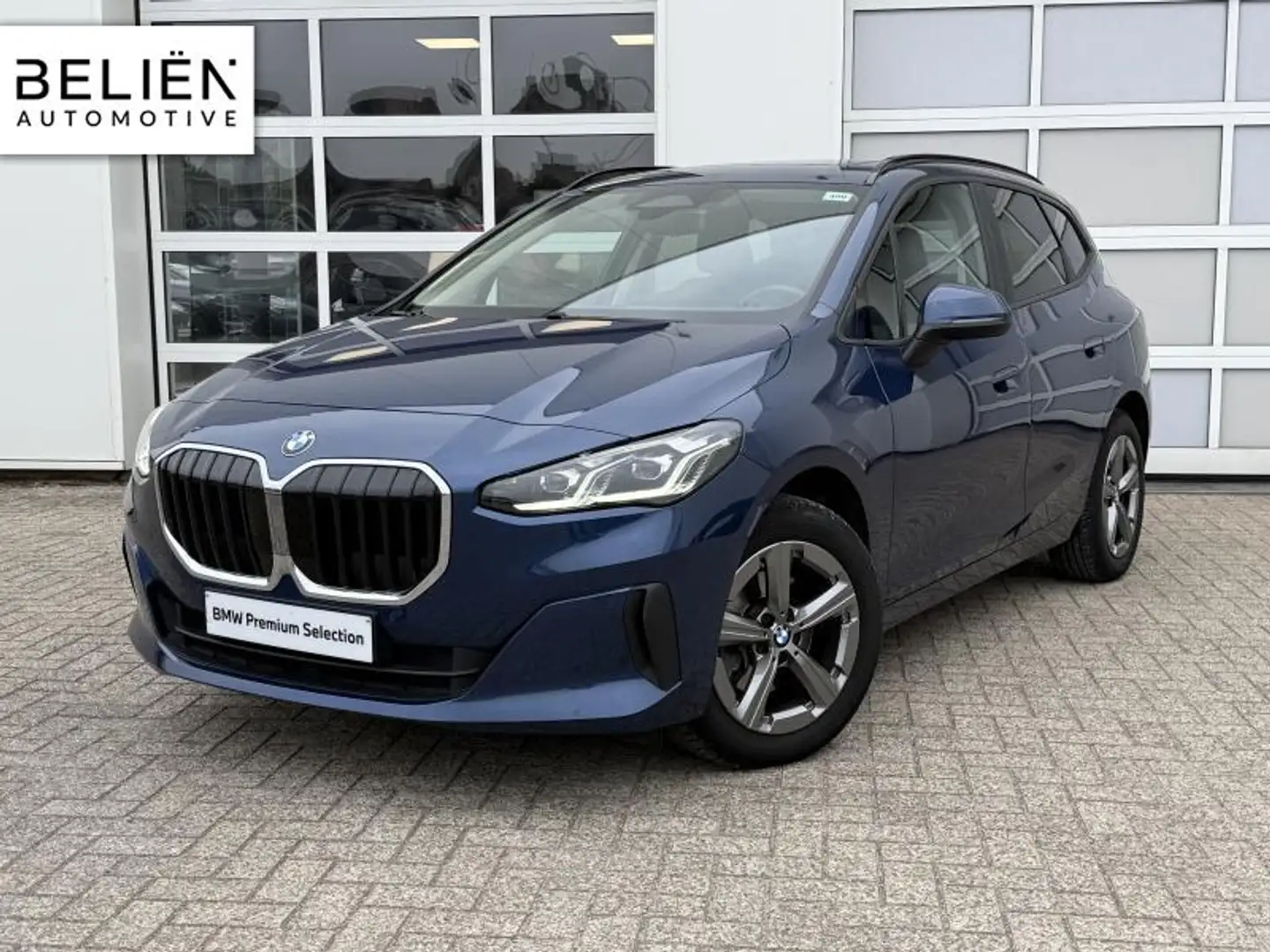 BMW 218 Active Tourer Blau - 1