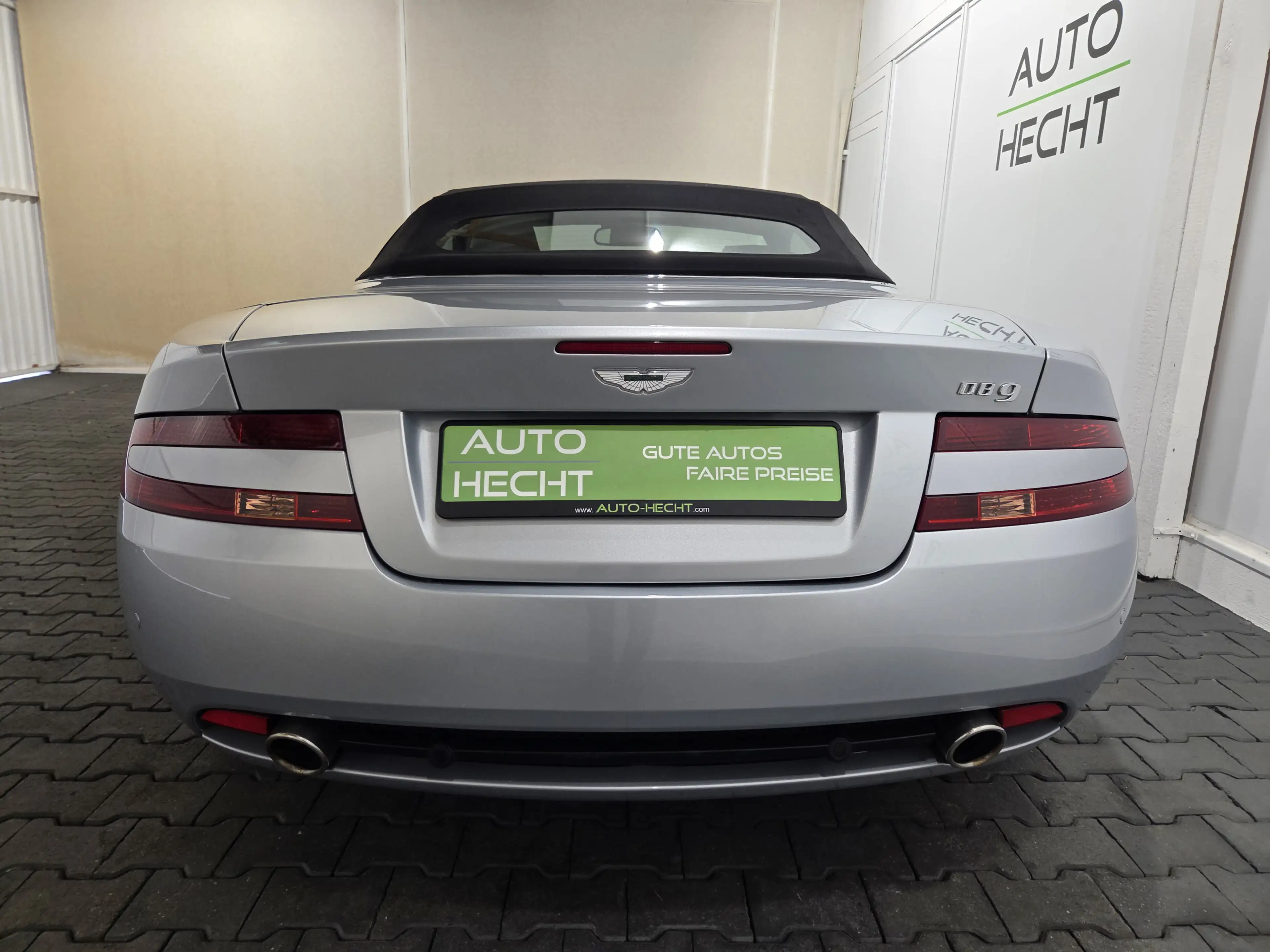 Aston Martin DB9 Volante 6,0 V12, deutsch, Traumzustand — photo 24