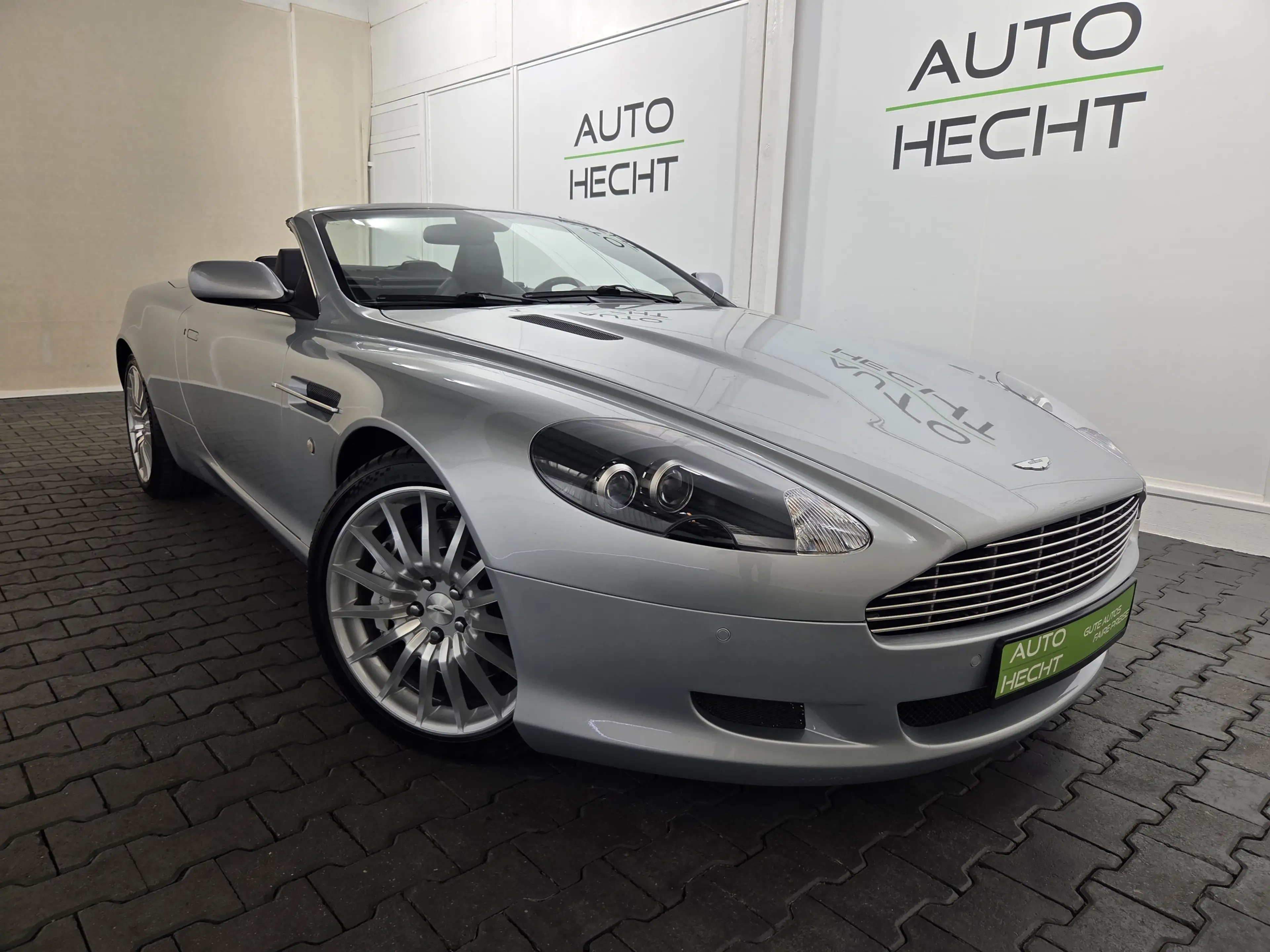 Aston Martin DB9 Volante 6,0 V12, deutsch, Traumzustand — photo 4