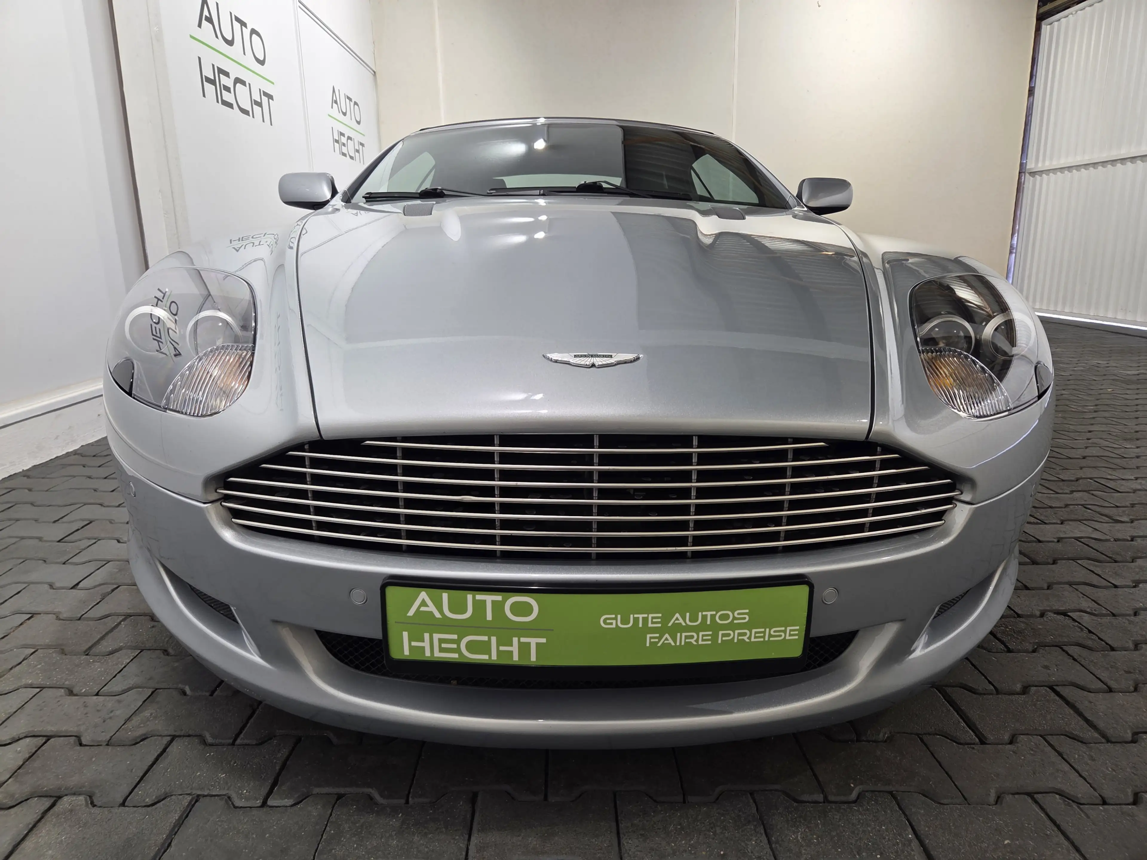 Aston Martin DB9 Volante 6,0 V12, deutsch, Traumzustand — photo 5