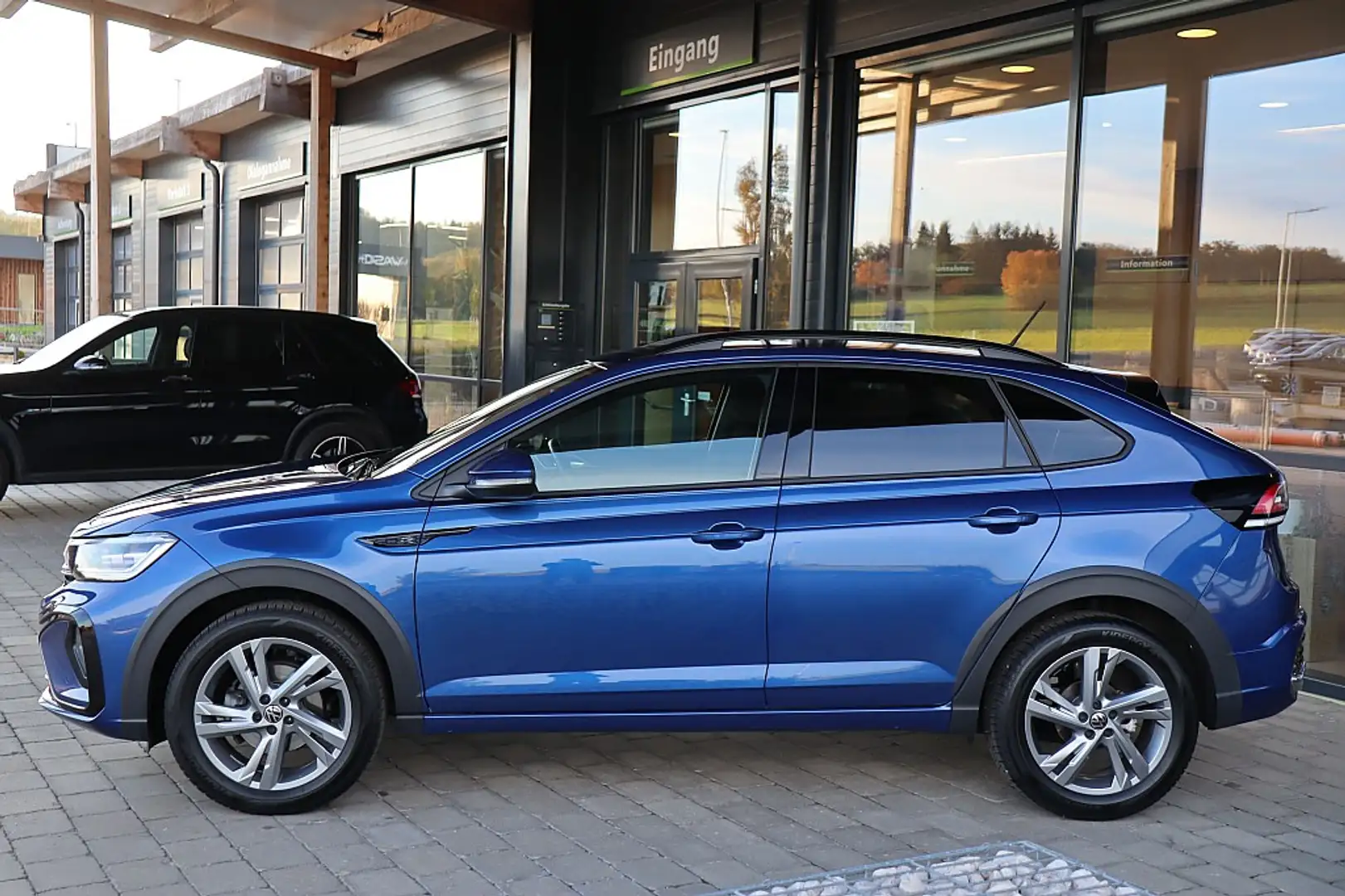 Volkswagen Taigo 1,5 TSI R-Line DSG Aut. ACC, iQMatrix-LED, Navi... Bleu - 2