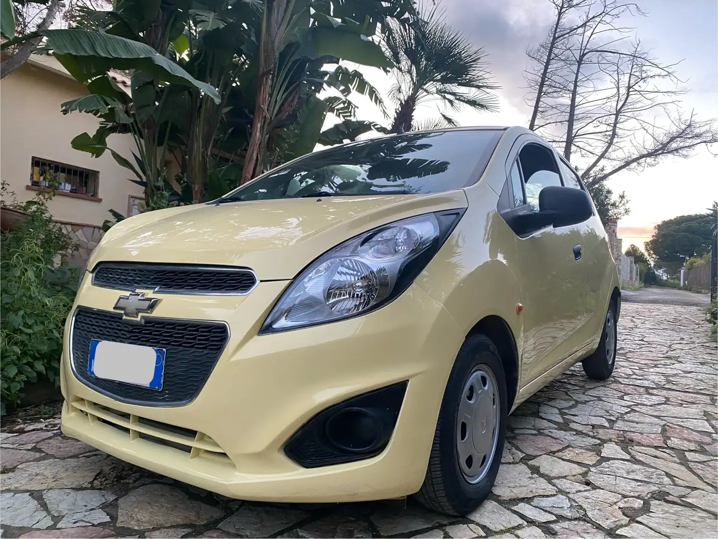Chevrolet Spark Spark 1.0 LS Gpl Žlutá - 1