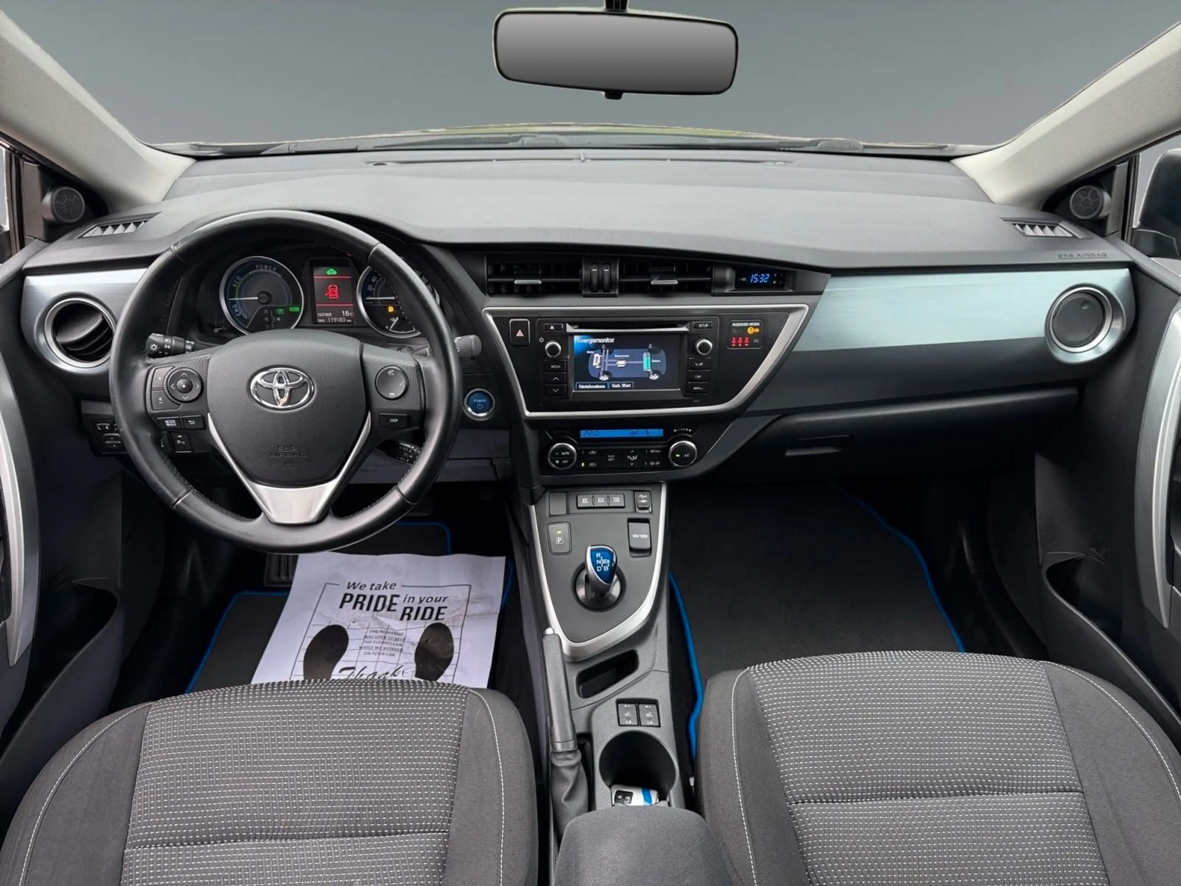 Toyota Auris Touring Sports Hybrid Life+ 1. Hand Navi — photo 11