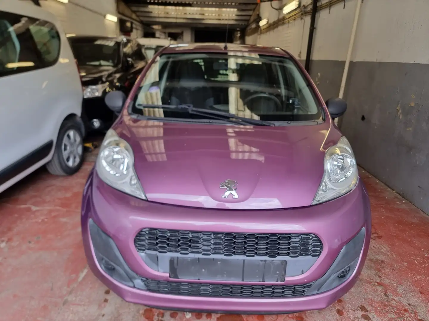 Peugeot 107 Style avec demande d'immatriculation Violet - 1
