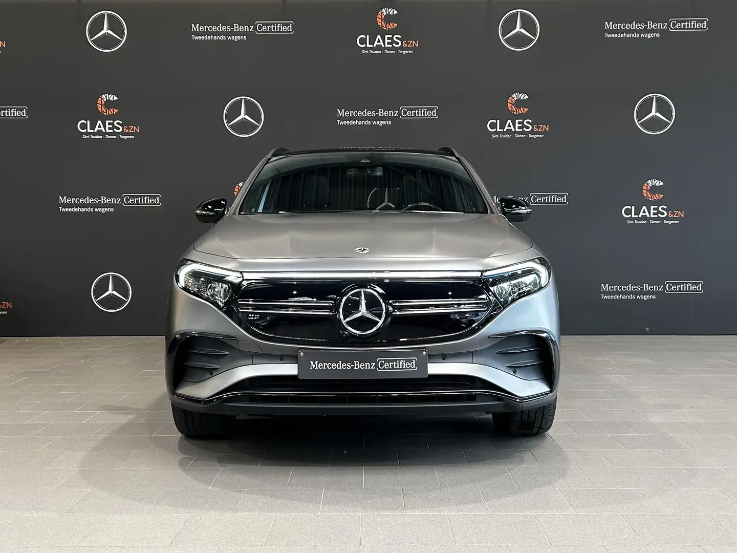 Mercedes-Benz EQA 250 AMG Line DOS 7427 Gris - 2