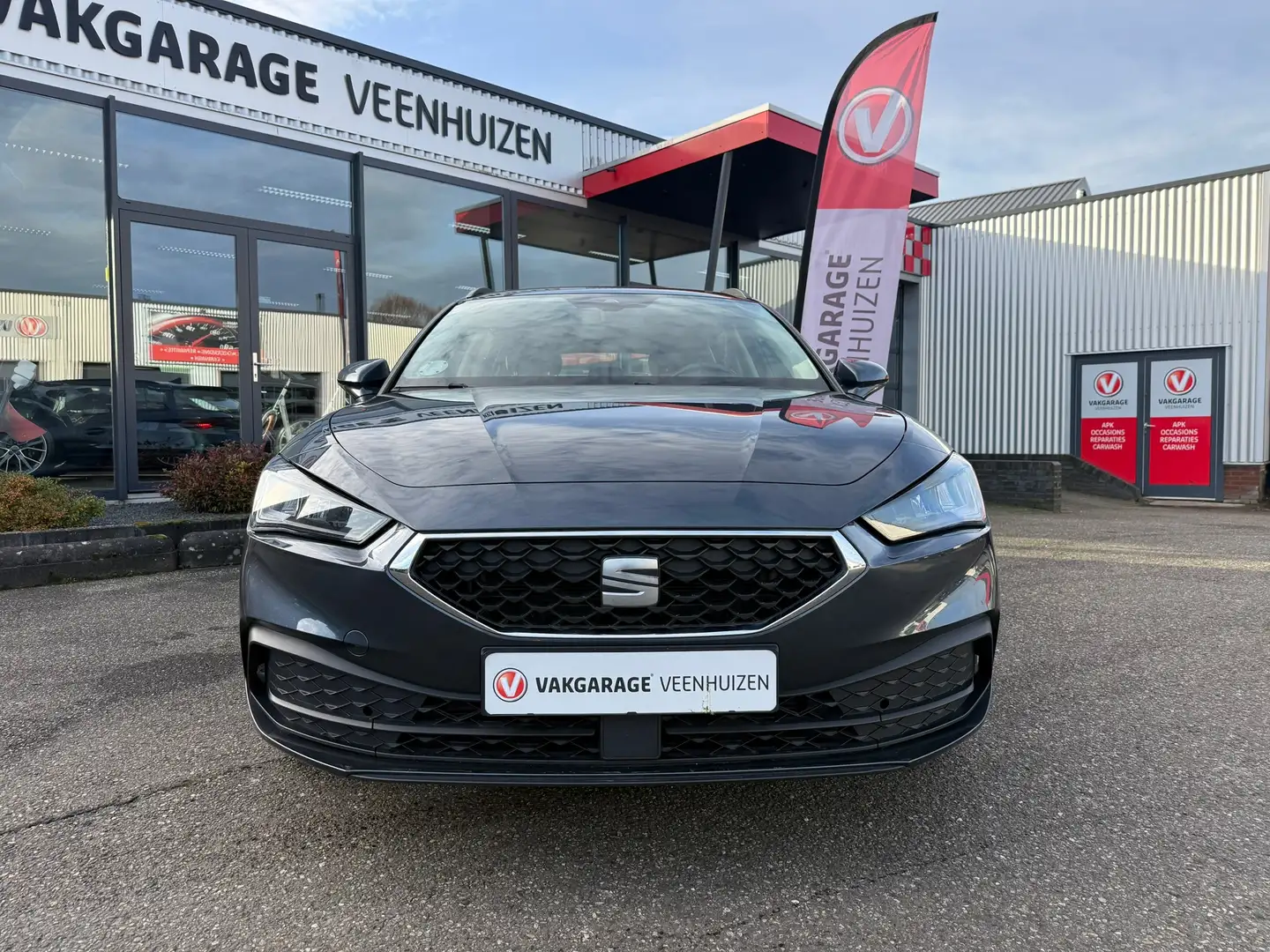 SEAT Leon Sportstourer 1.0 TSI Style|Rijklaar prijs|Automaat Grau - 2