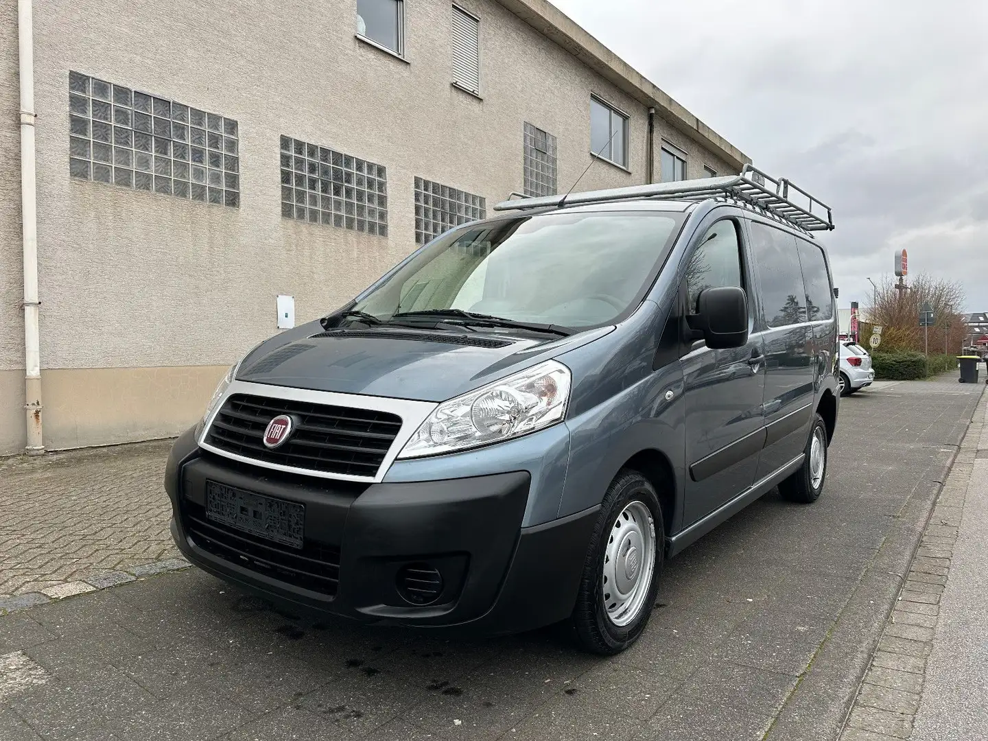Fiat Scudo 10 L1H1 130 Multijet *Erste Hand*Gepflegt Grau - 2