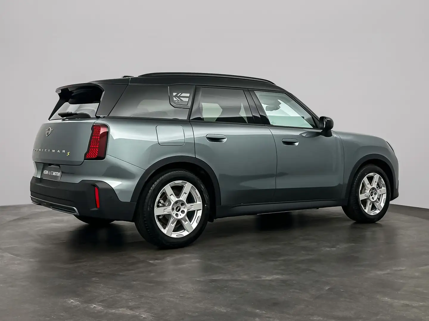 MINI Countryman SE ALL4 Classic Trim | M Plus pakket | Trekhaak | 18 Green - 2