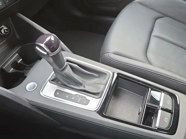 Audi Q2 view 11