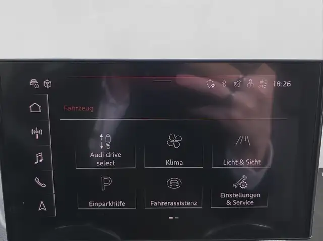 Audi Q2 view 14
