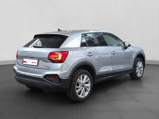 Audi Q2 view 3