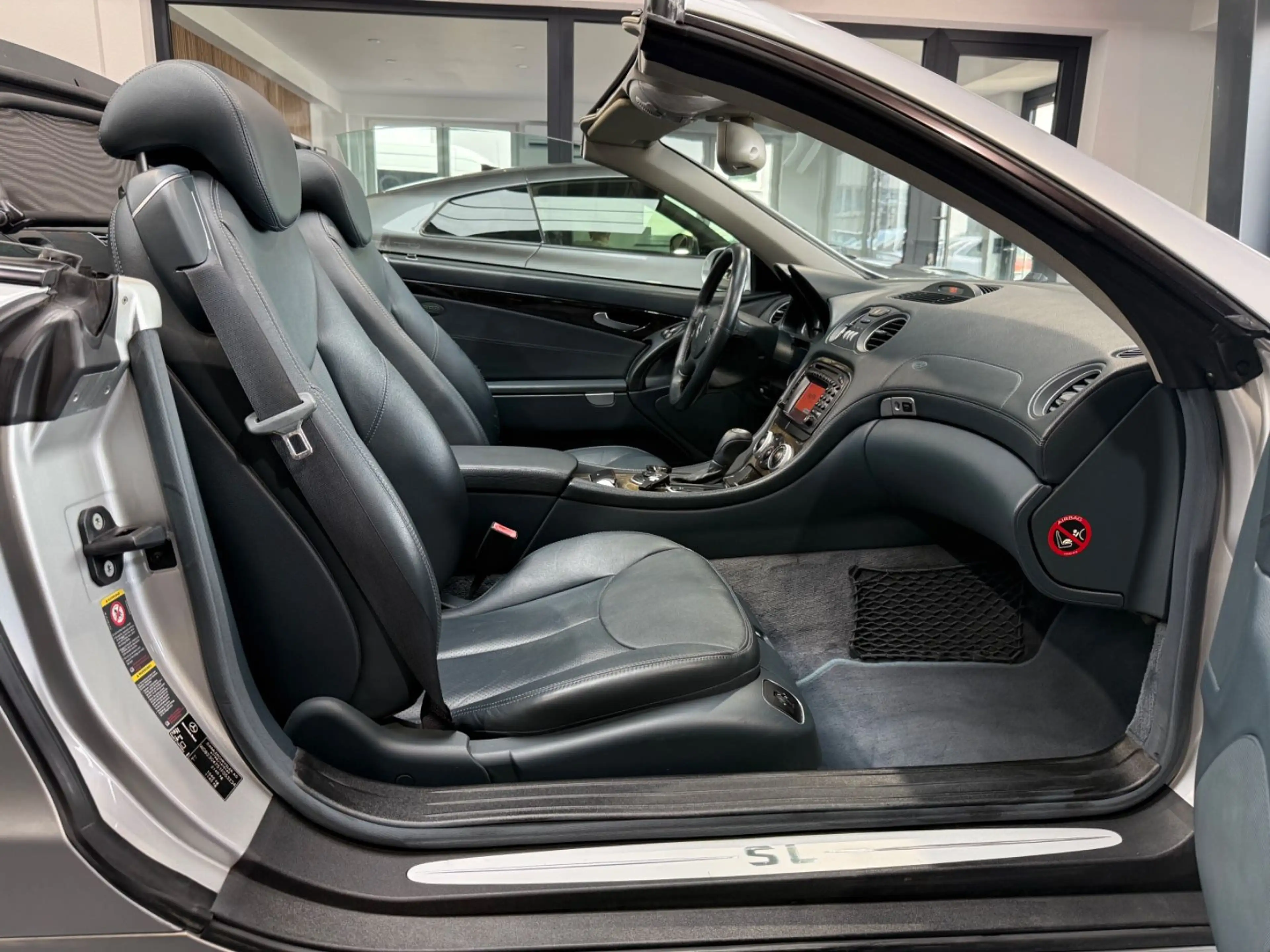 Mercedes-Benz SL 500 Bi-Xenon/KeyGo/Comand/*Deutsch*/Lkr.-Hzg. — photo 12