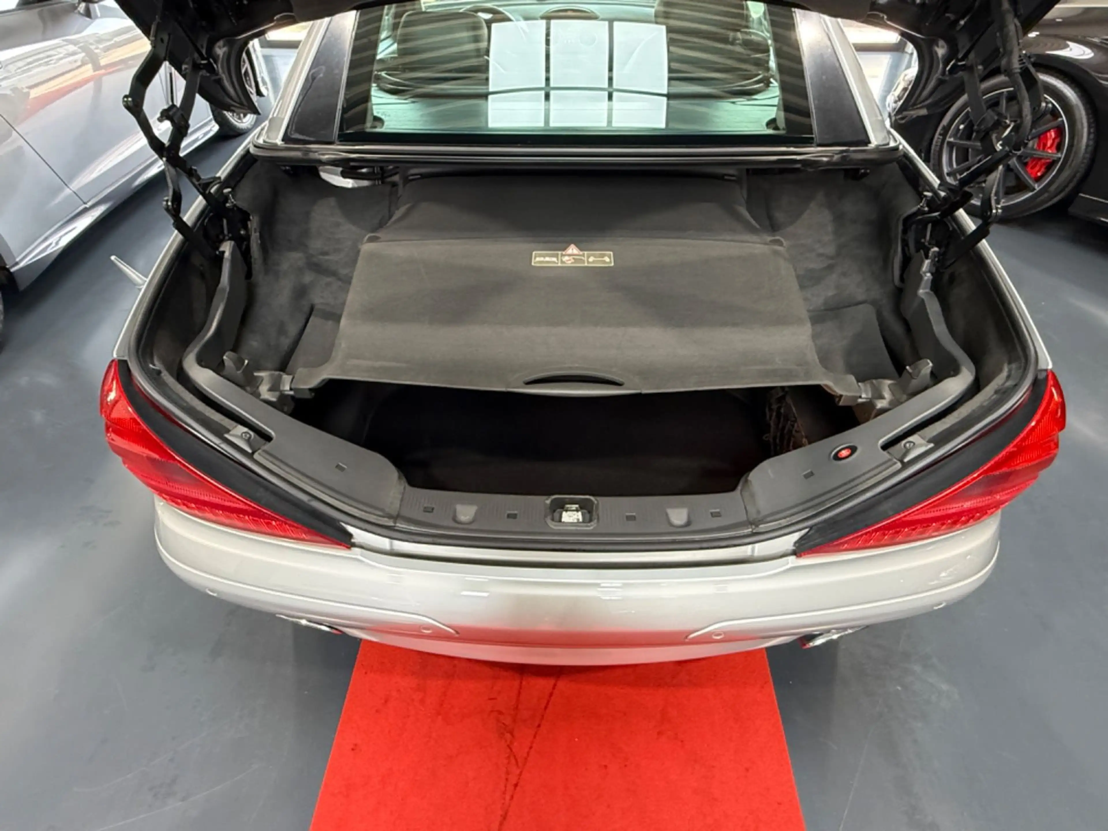 Mercedes-Benz SL 500 Bi-Xenon/KeyGo/Comand/*Deutsch*/Lkr.-Hzg. — photo 7