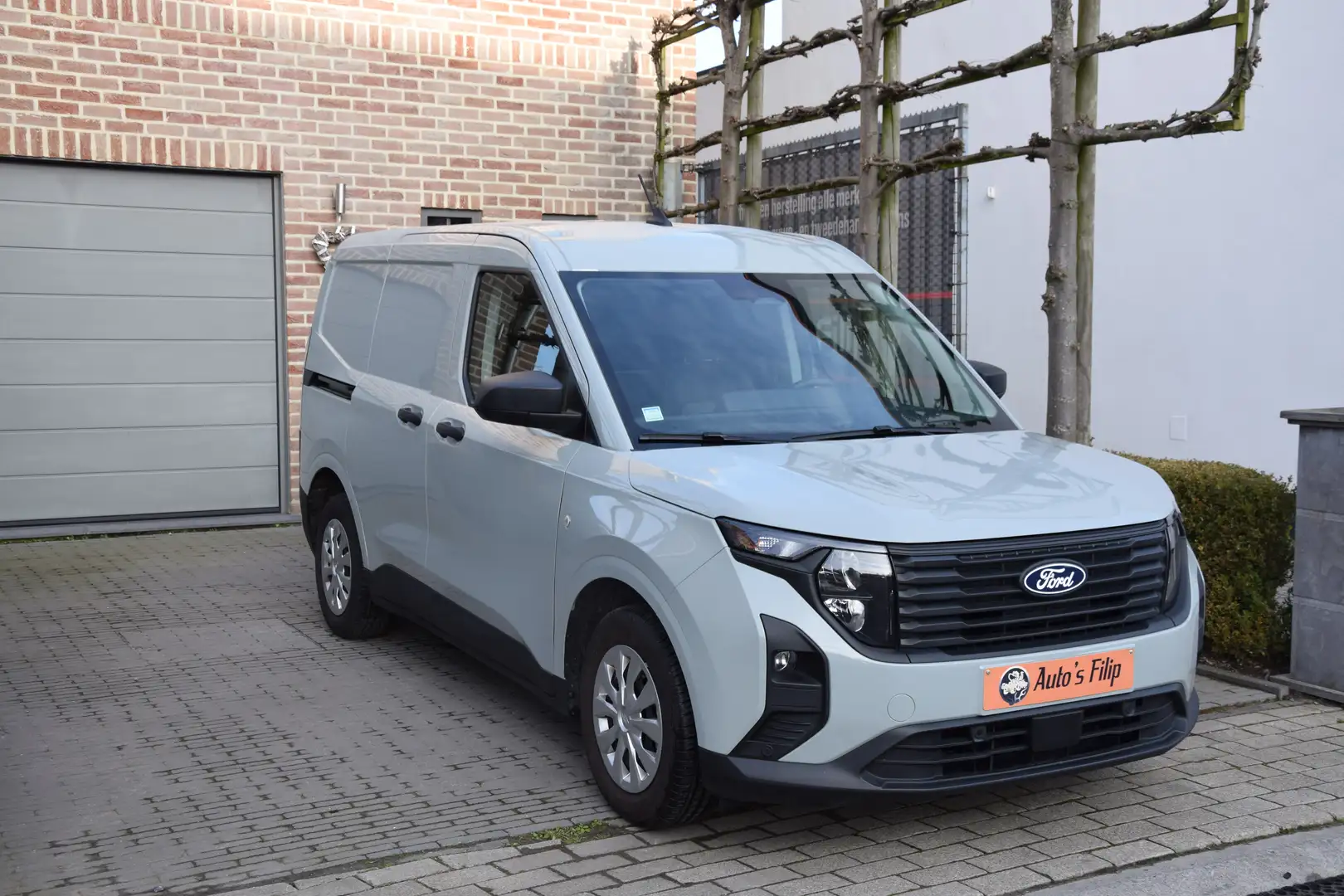 Ford Transit Courier PRACHTIGE FORD TRANSIT COURIER ( LICHTE VRACHT) Gris - 2