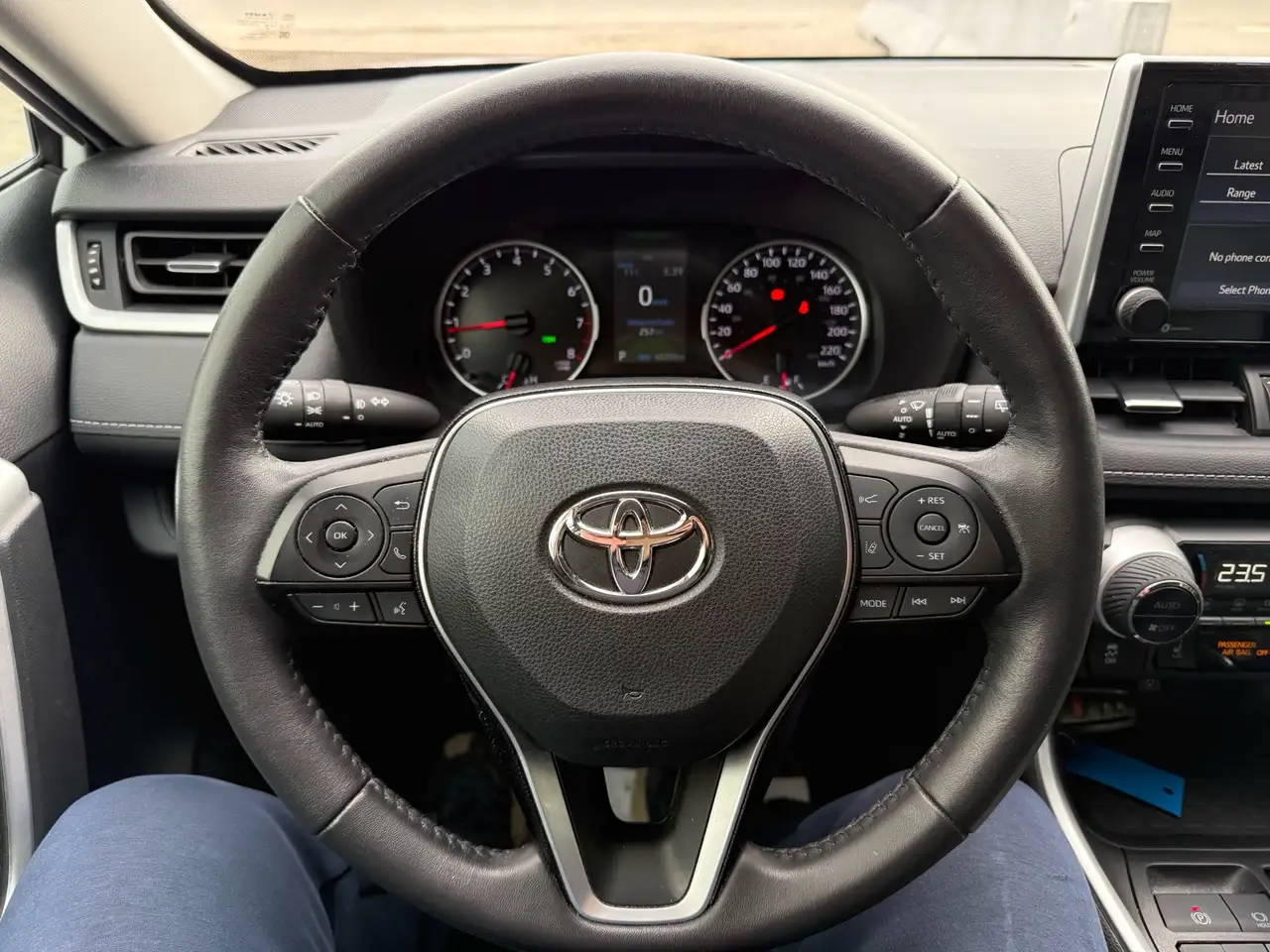 Toyota RAV 4 снимка Toyota RAV 4