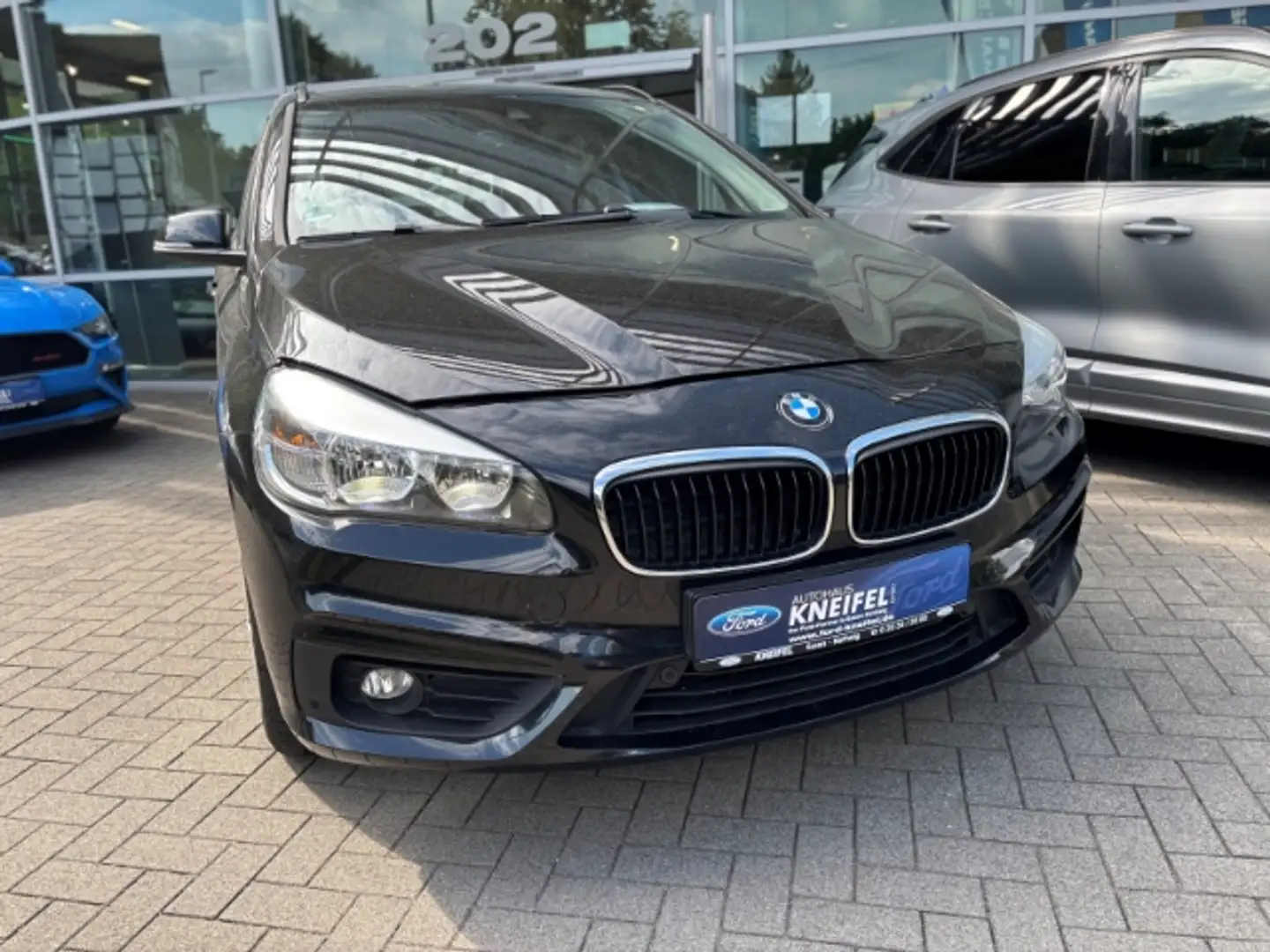 BMW 218 Active Tourer Steptronic,Business P.,NUR 61.000km Black - 2