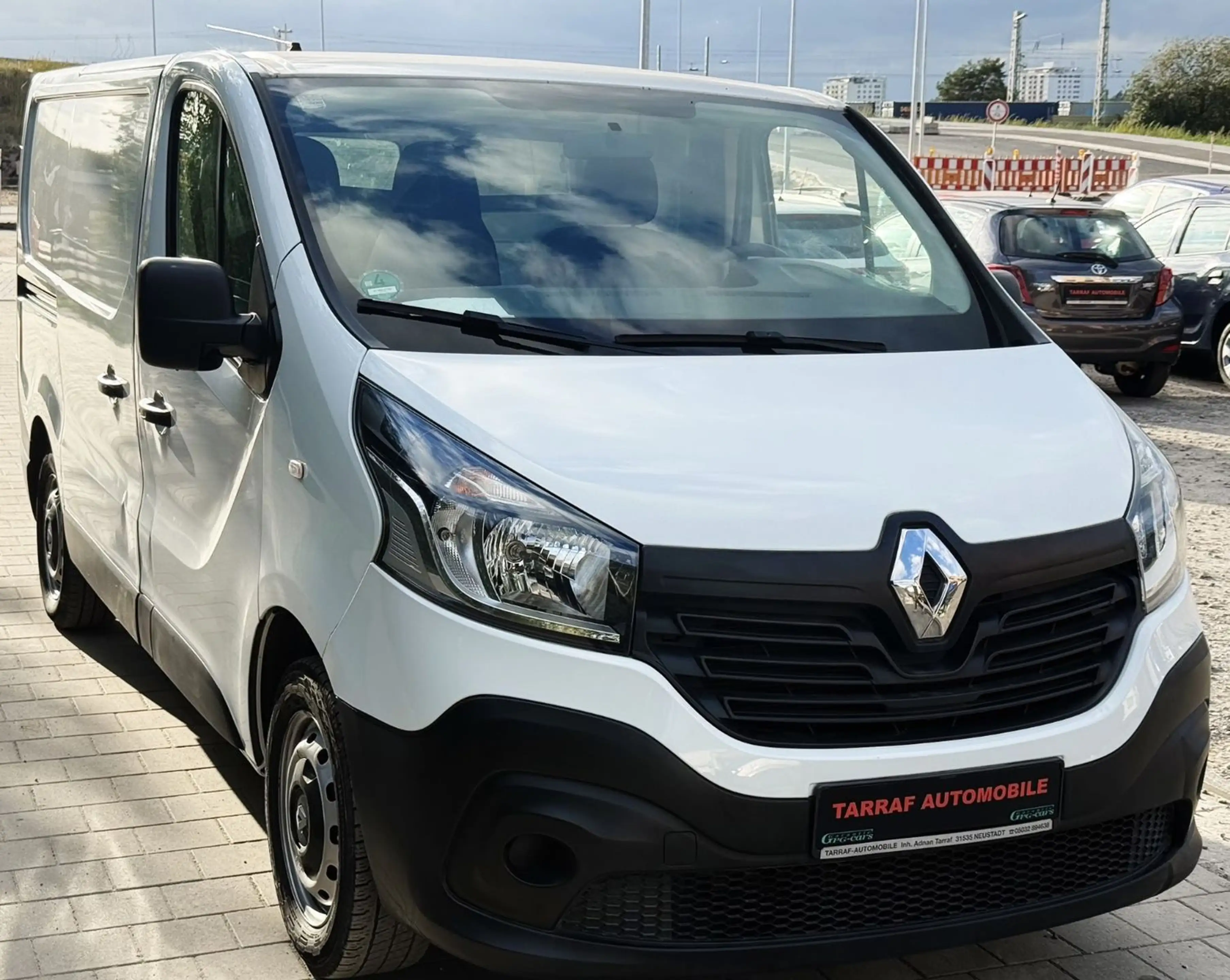 Renault Trafic Kasten L1H1 2,7t Komfort 2.Hand Tüv Klima — photo 9