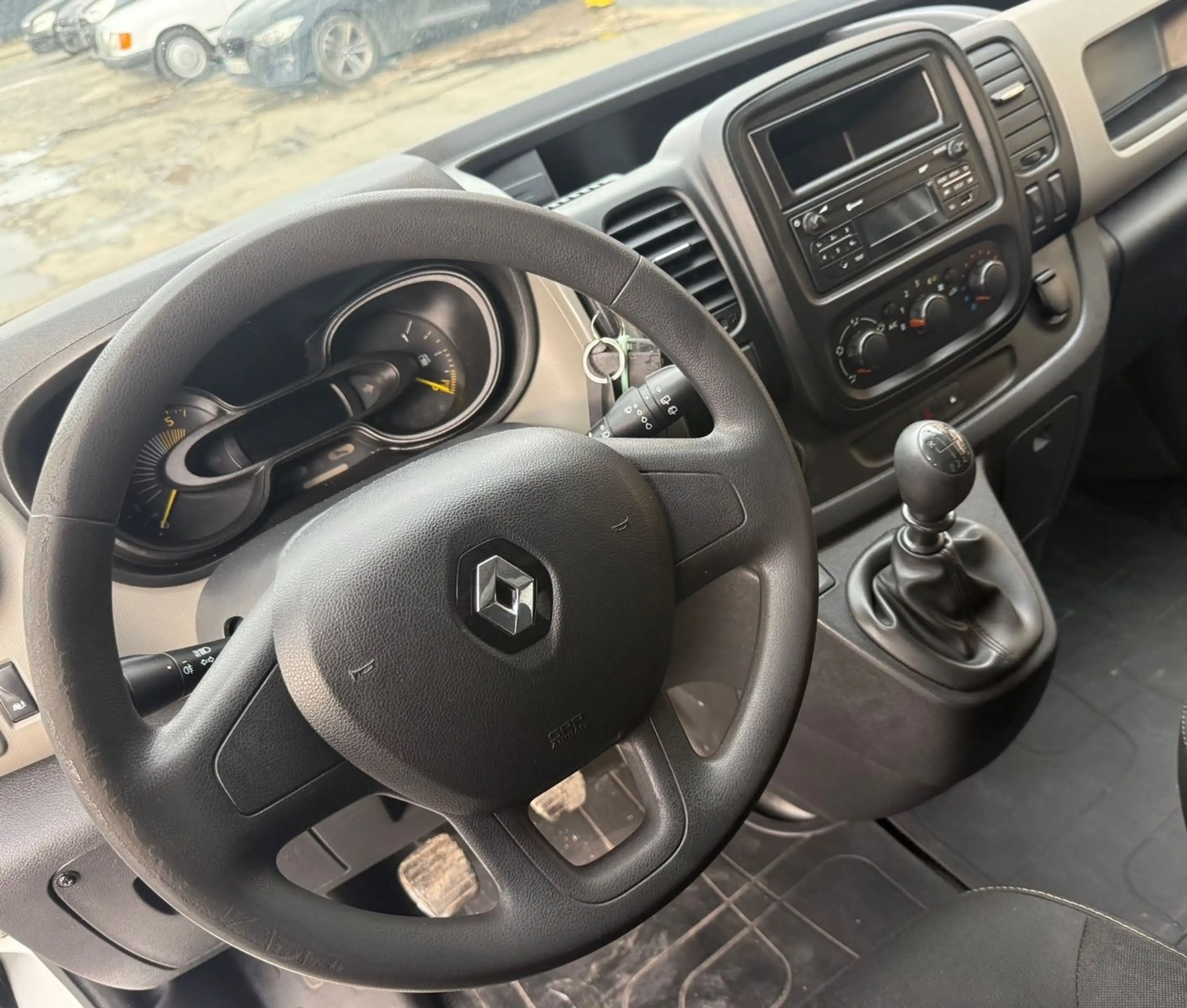 Renault Trafic Kasten L1H1 2,7t Komfort 2.Hand Tüv Klima — photo 13