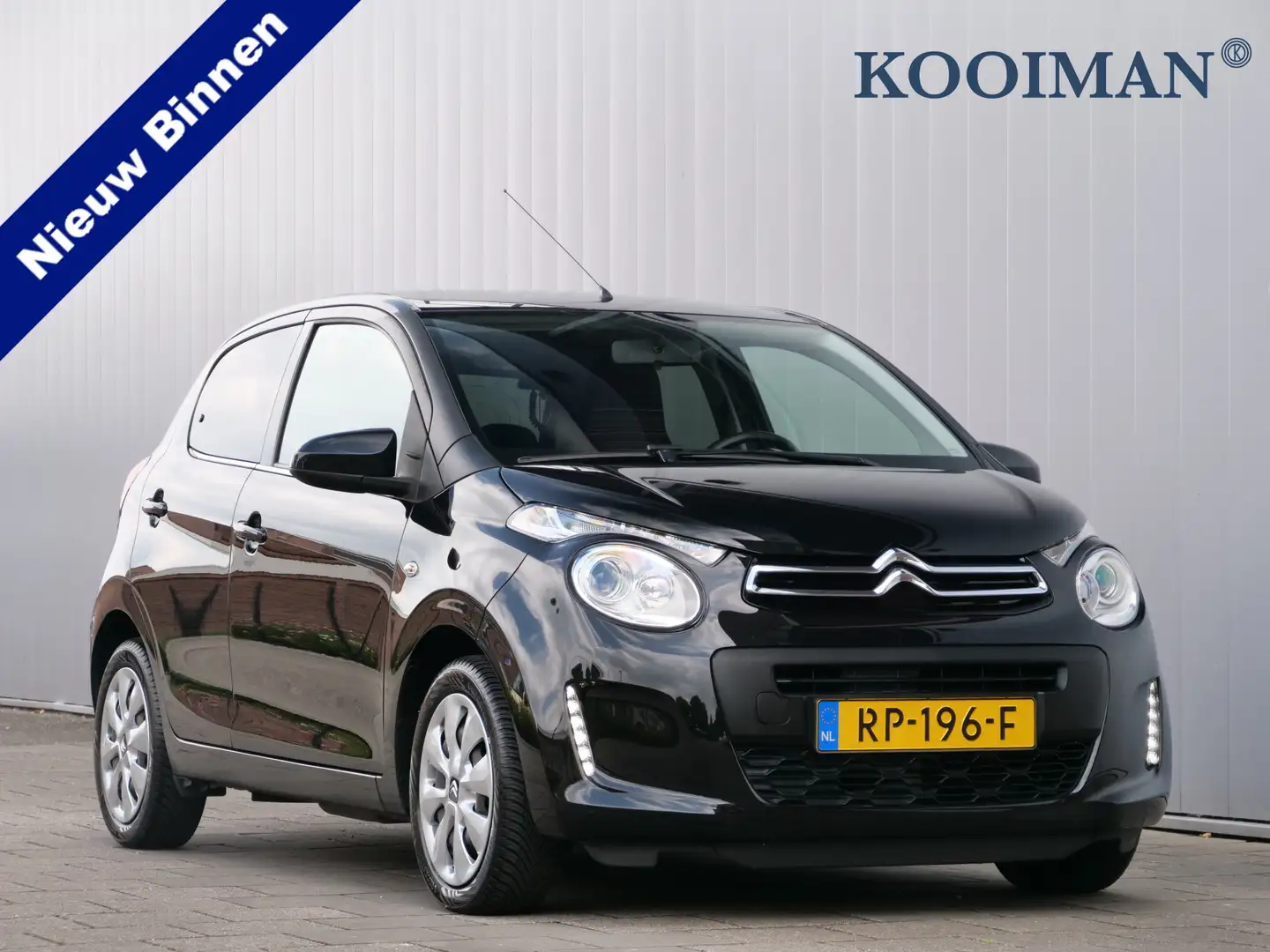 Citroen C1 1.0 e-VTi 70pk Feel Airco / Bluetooth / El.Ramen Zwart - 1