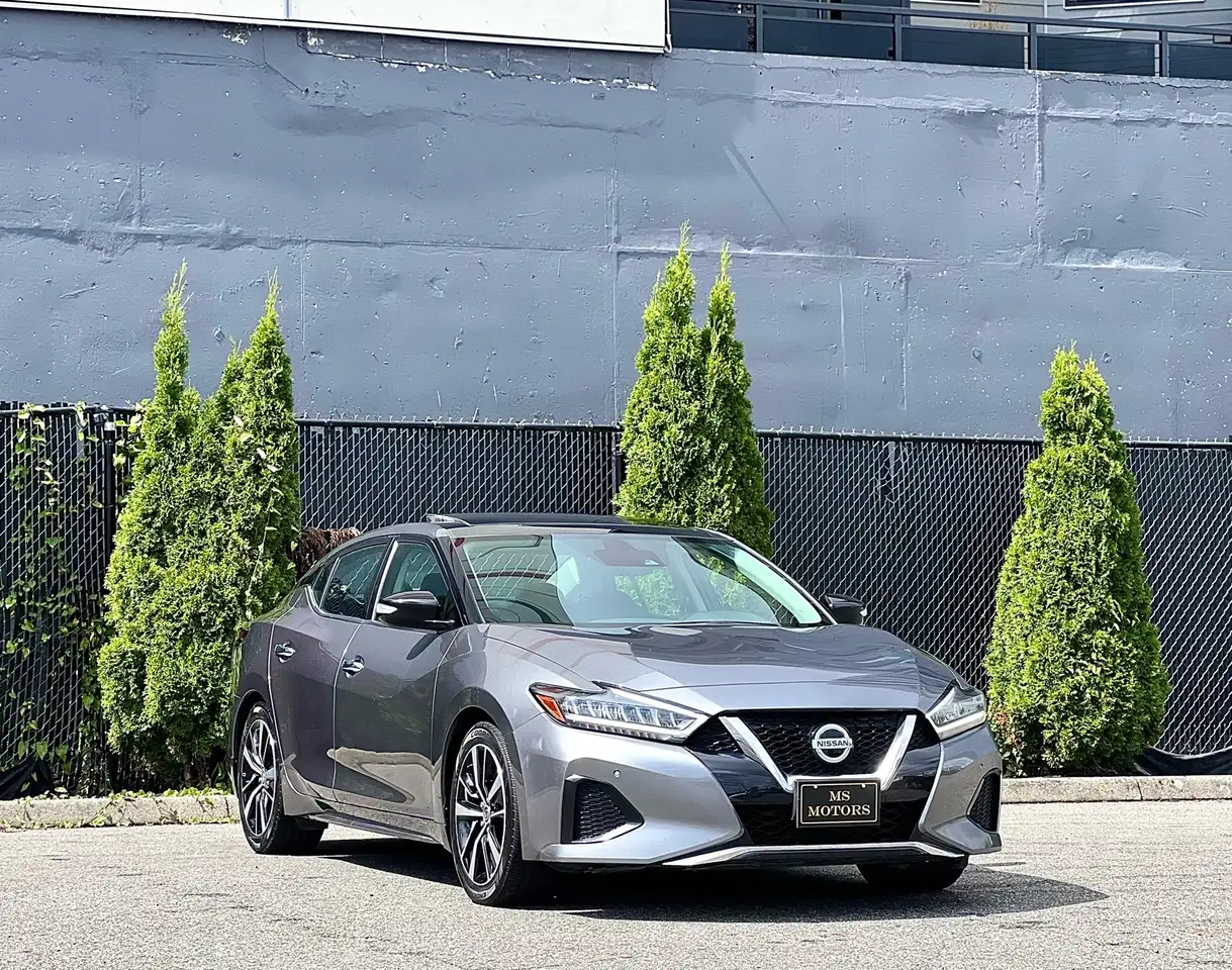 Nissan Maxima снимка Nissan Maxima
