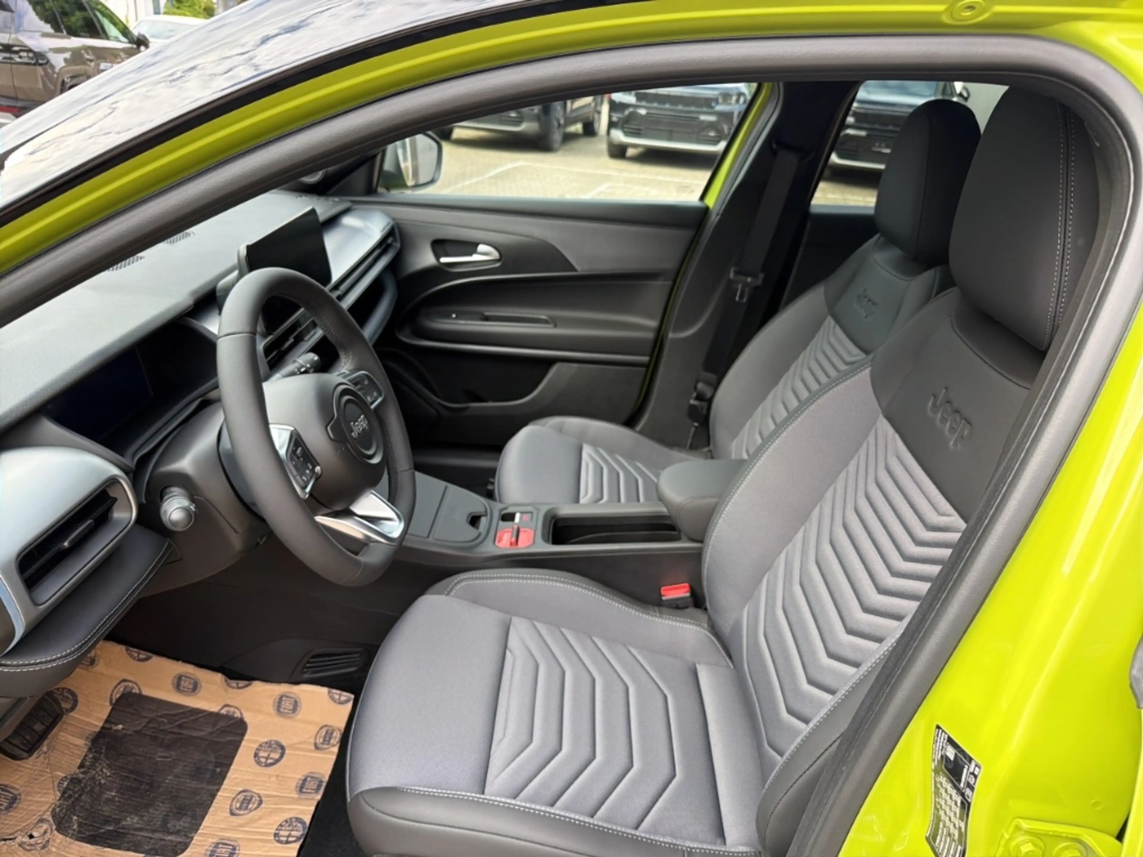 Jeep Avenger Electric Summit Navi 360 Kamera LED El. Heckklappe — photo 13