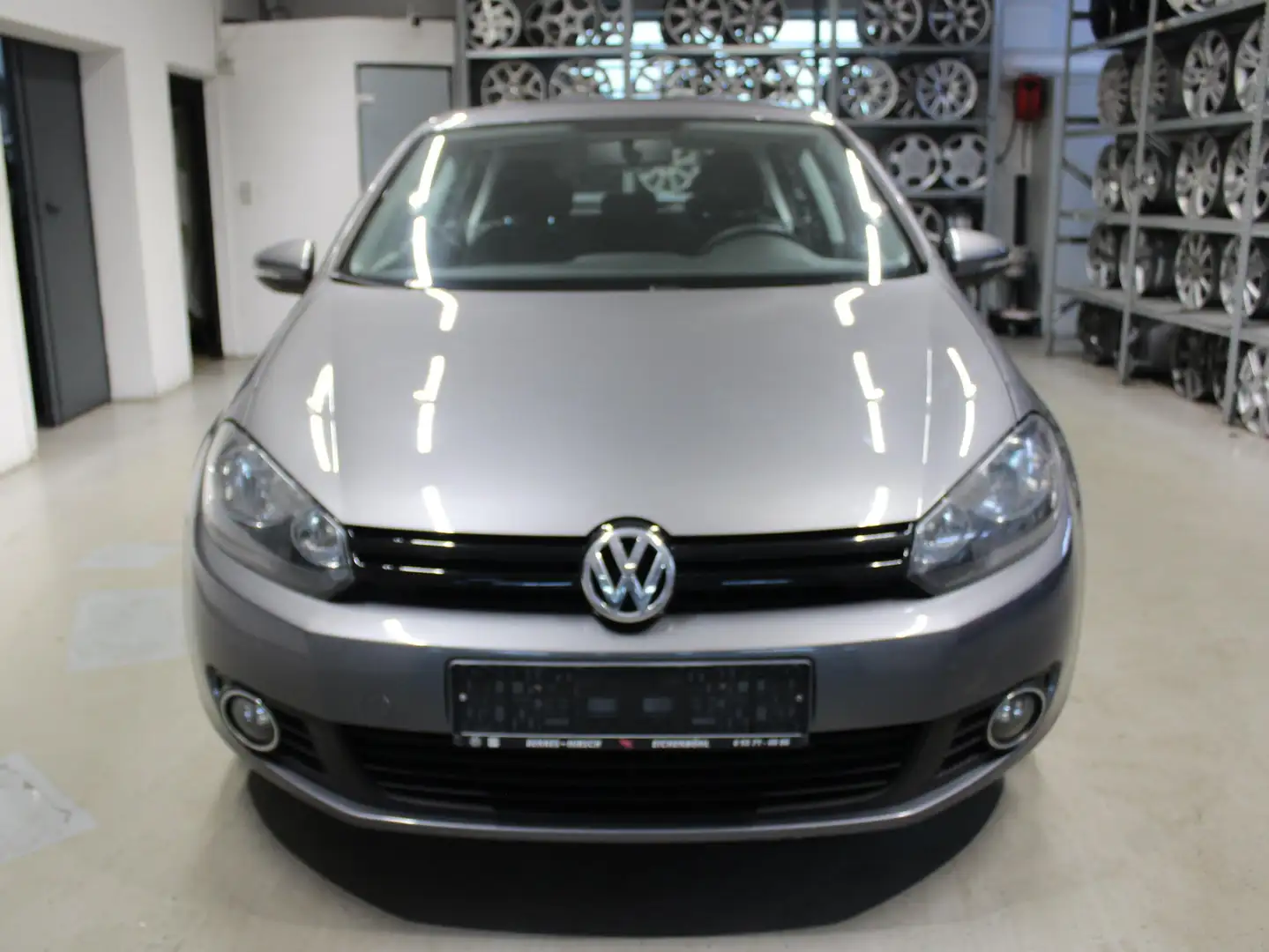 Volkswagen Golf Trendline BlueMotion/BMT*Klima*ABS*ESB*AHK Gris - 2