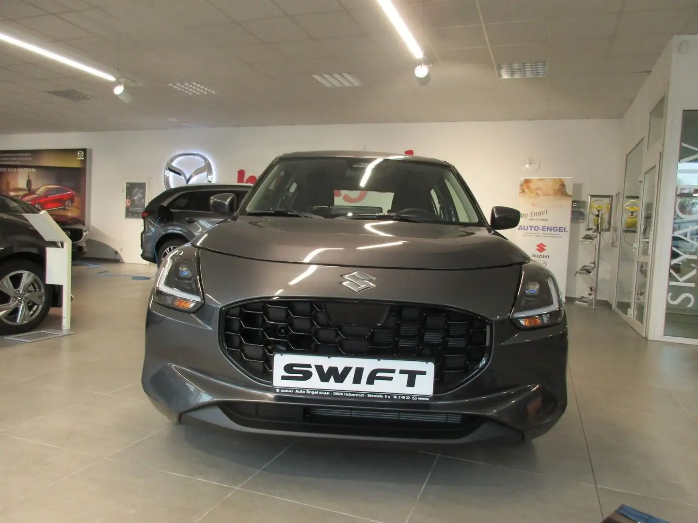 Suzuki Swift 1.2 HYBRID MT Club Grijs - 2