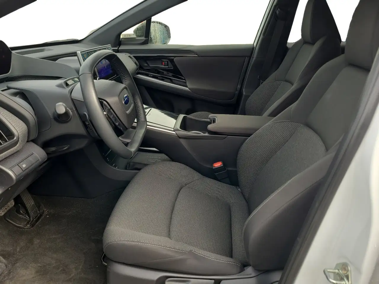 Subaru Solterra снимка Subaru Solterra