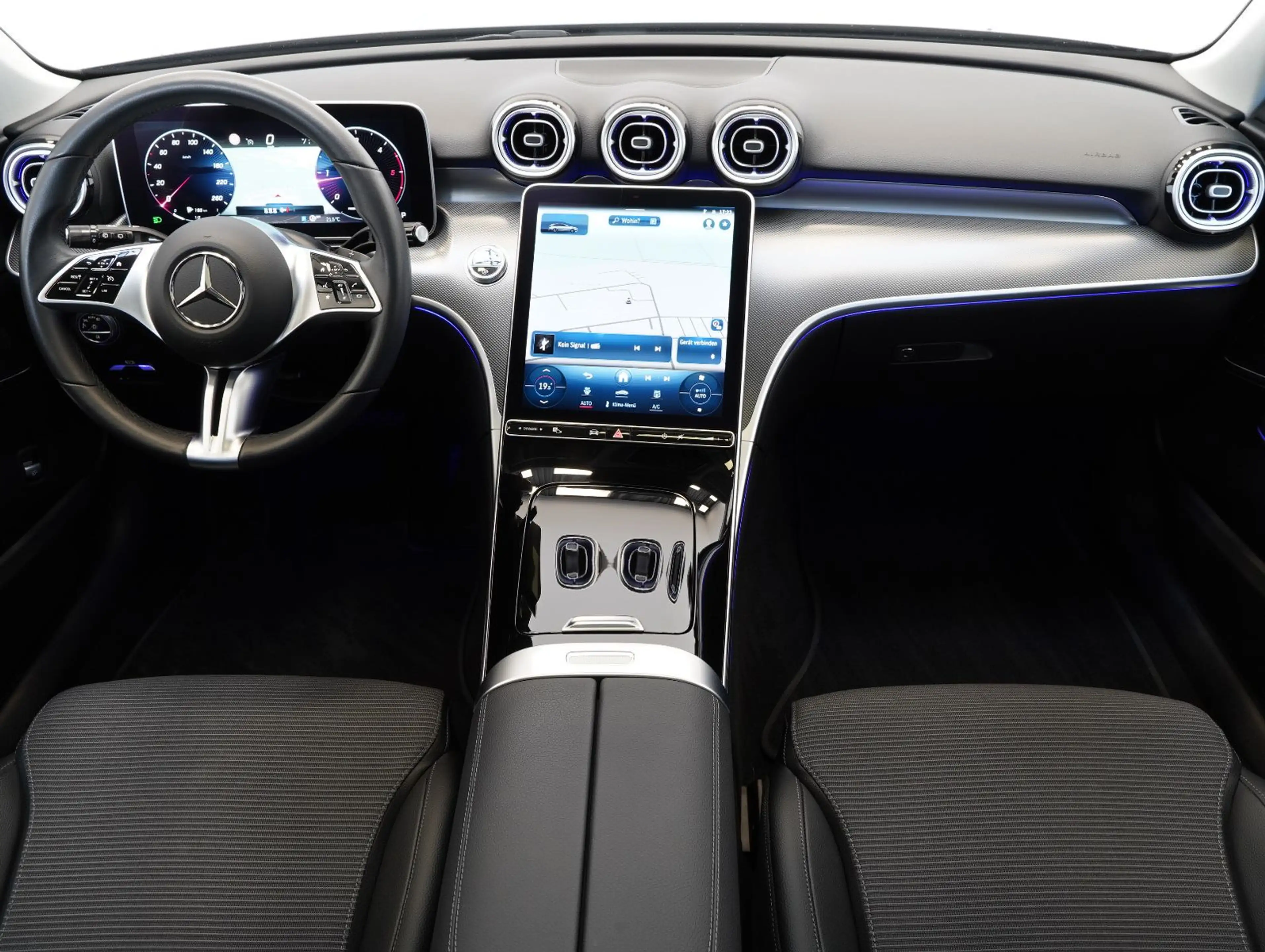 Mercedes-Benz C 200 d T Avantgarde NIGHT/LM18"/PANO/AMBI/MBUX — photo 12
