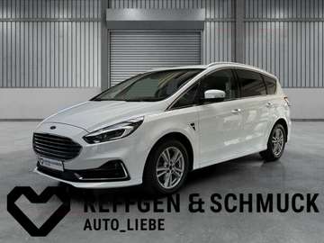 TITANIUM AUTOMAT+NAV+LED+KAMERA+ACC+1HD+TÜ
