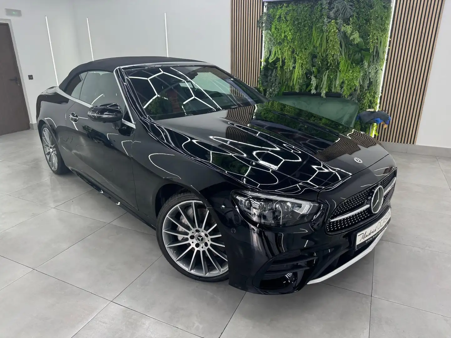 Mercedes-Benz E 400 Cabrio 400d 4Matic 9G-Tronic Noir - 2