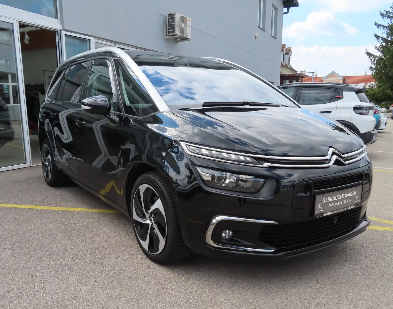 Citroen Grand C4 SpaceTourer Gr. C4 Spacetourer Hdi 160 EAT Shine Schwarz - 1