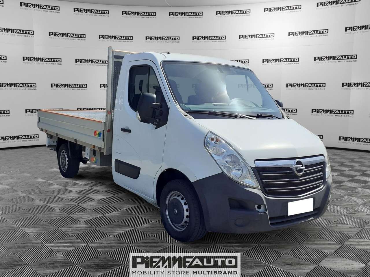 Opel Movano 35 2.3 CDTI 130CV PL FWD Cabinato