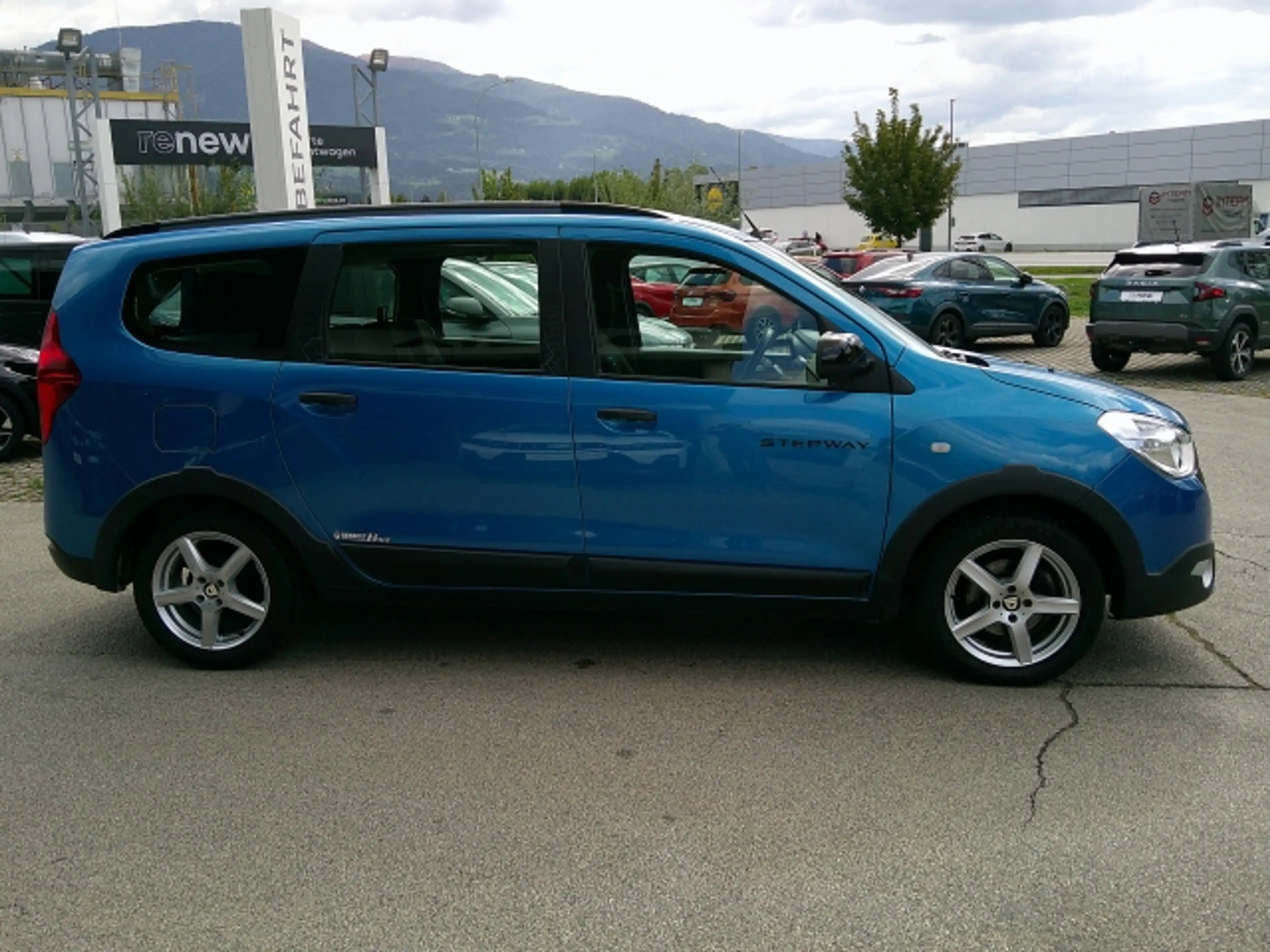 Dacia Lodgy LODGY Celebration TCe 130 PF 5-sitzig — photo 4