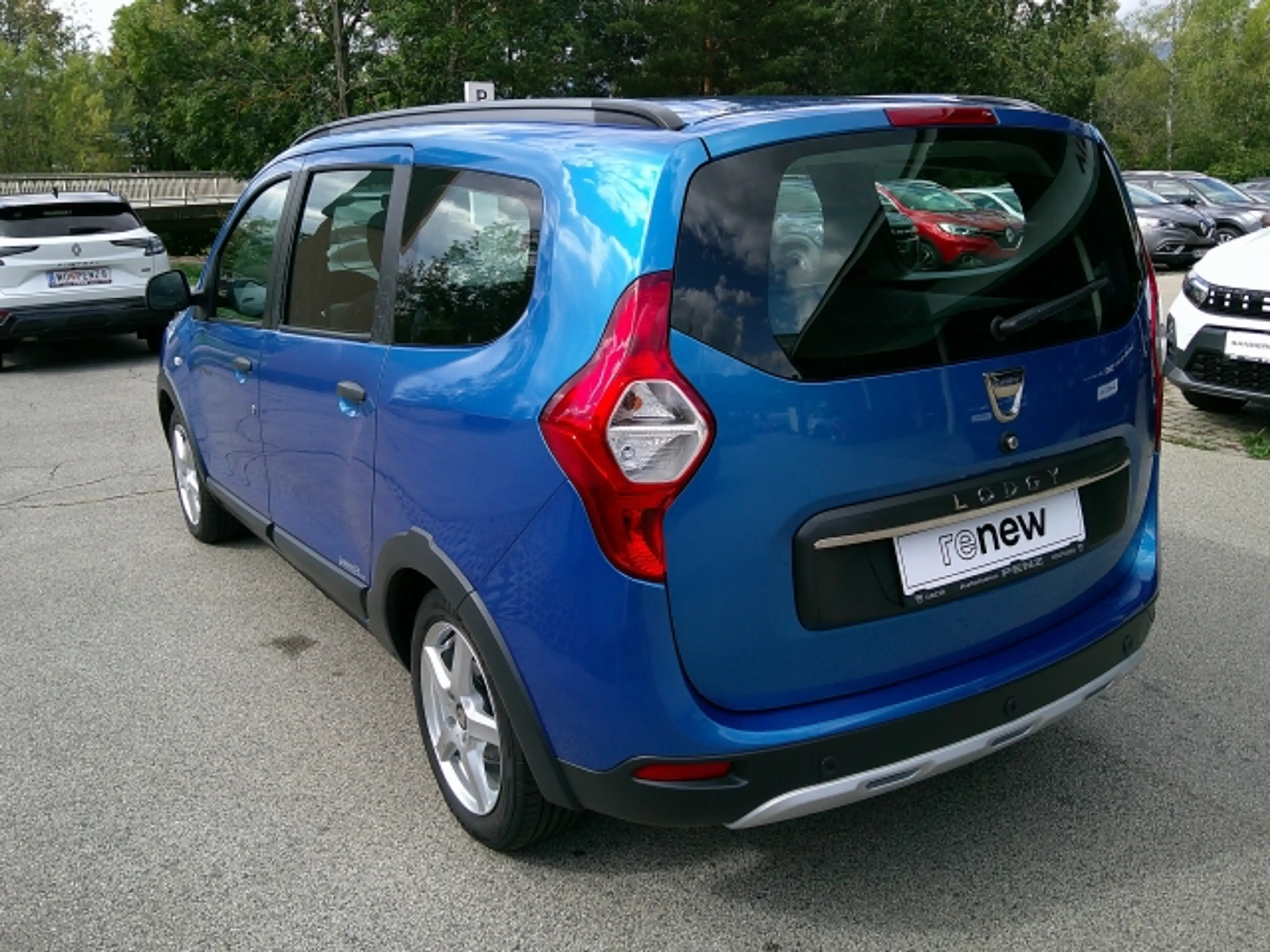 Dacia Lodgy LODGY Celebration TCe 130 PF 5-sitzig — photo 8