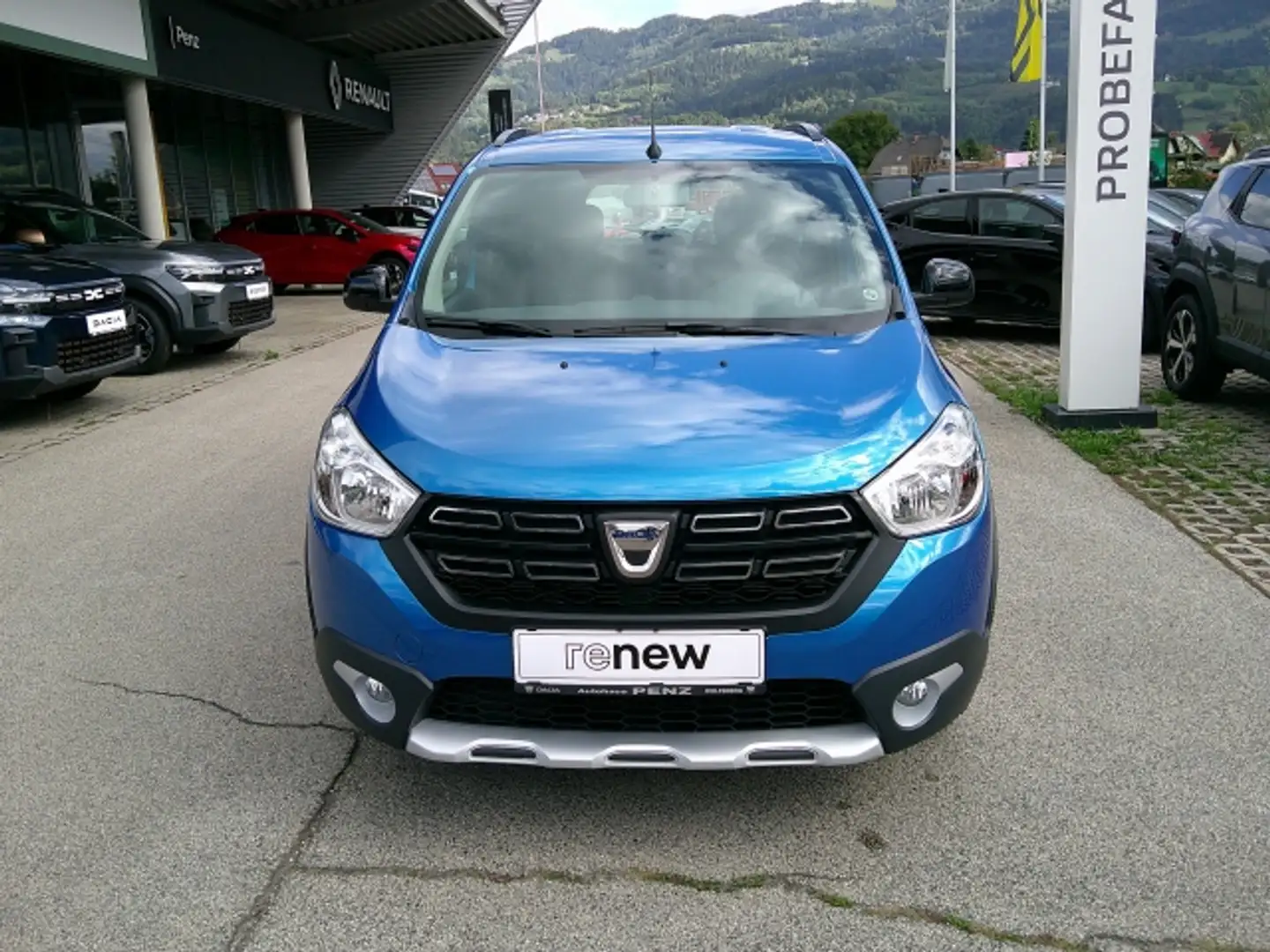 Dacia Lodgy LODGY Celebration TCe 130 PF 5-sitzig Blau - 2