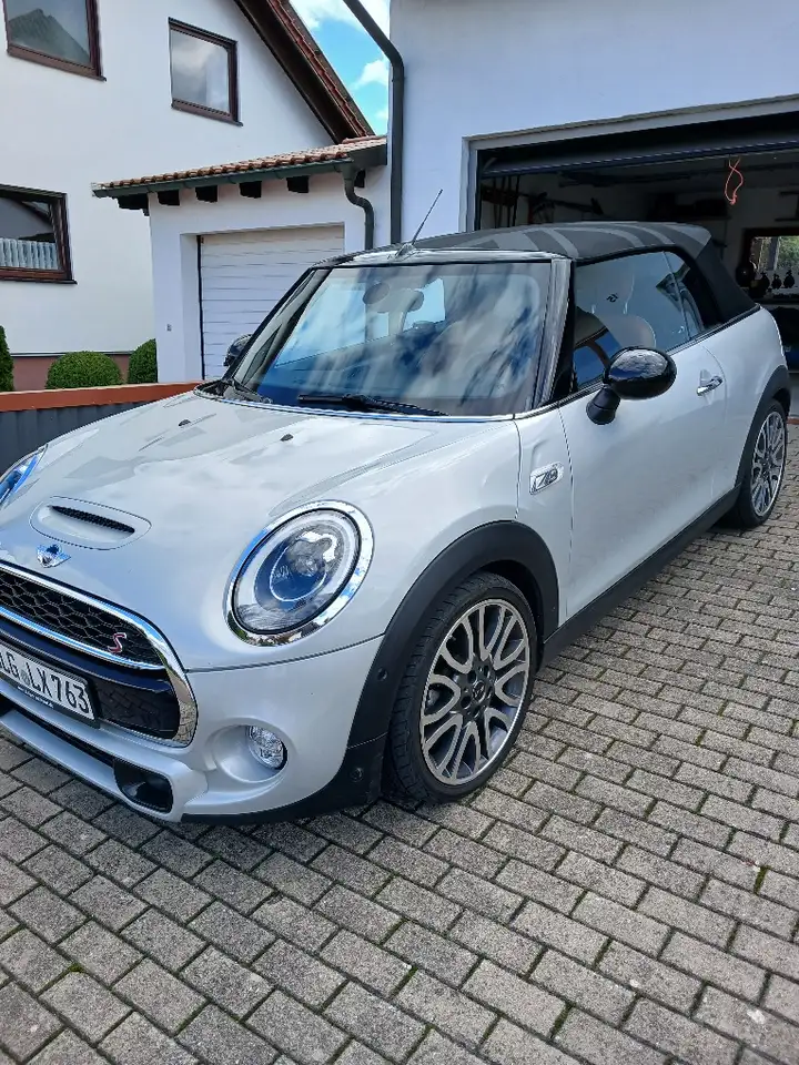 MINI Cooper S Cabrio