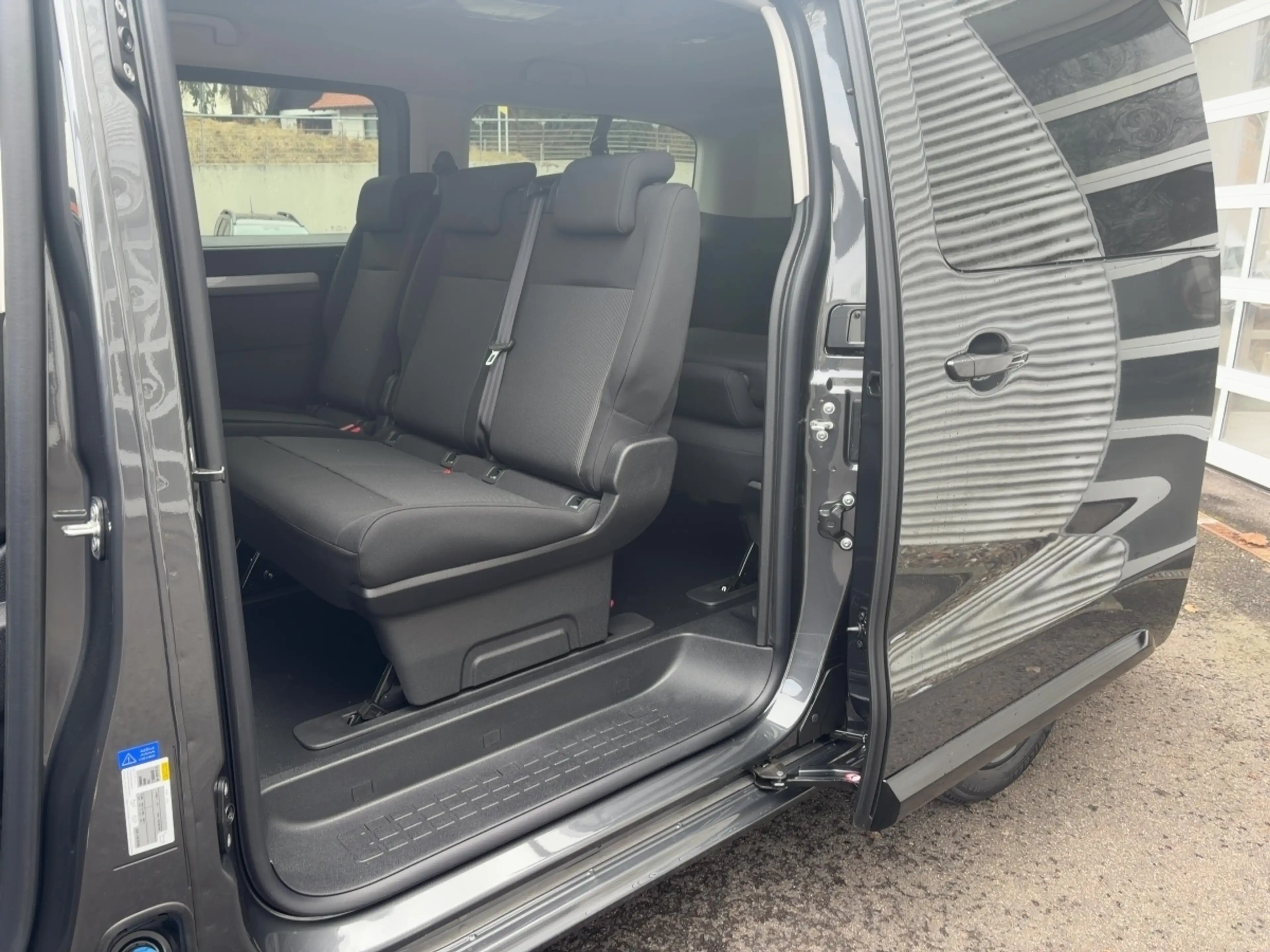 Citroen Spacetourer Plus XL BlueHDi 2.2 180 Automatik — photo 13
