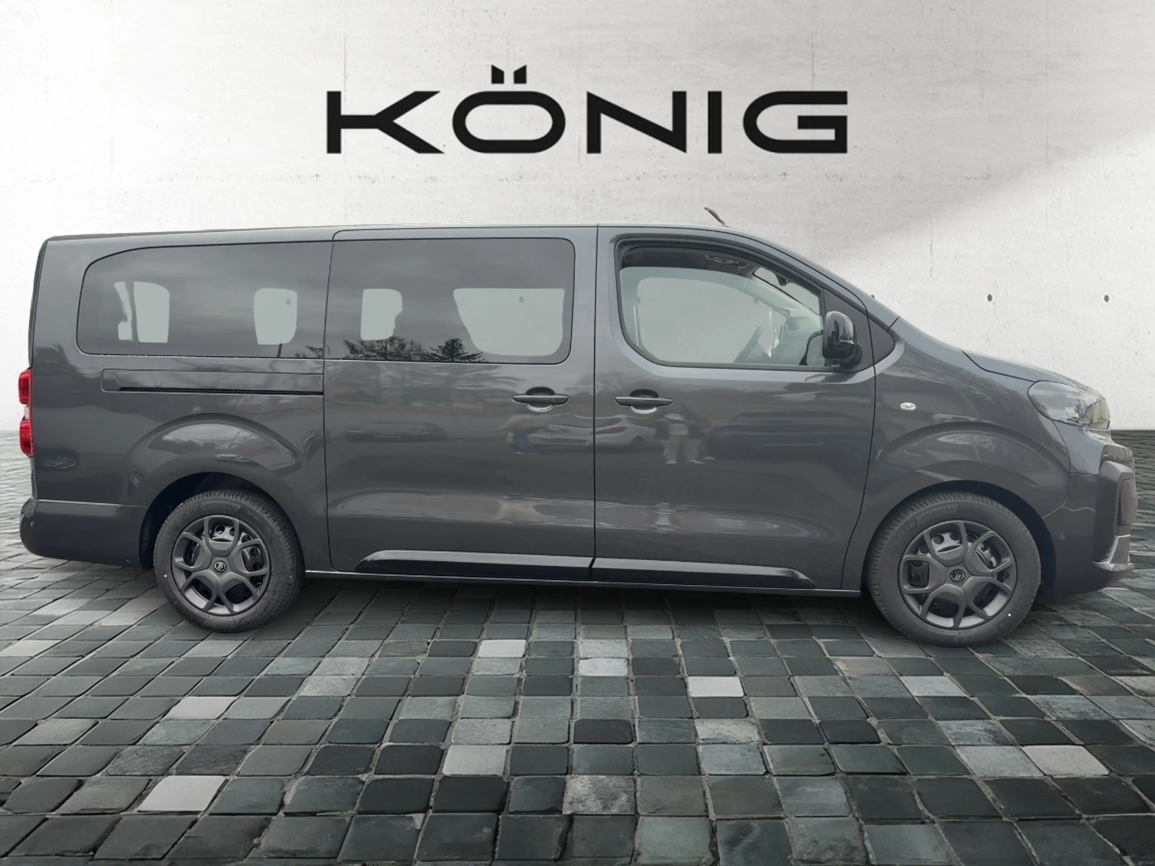 Citroen Spacetourer Plus XL BlueHDi 2.2 180 Automatik — photo 2