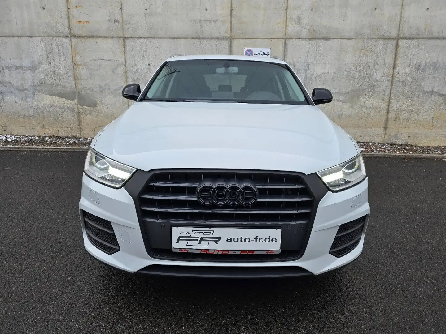 Audi Q3 quattro 2.0TDI 150PS AHK Xenon Kamera Weiß - 2