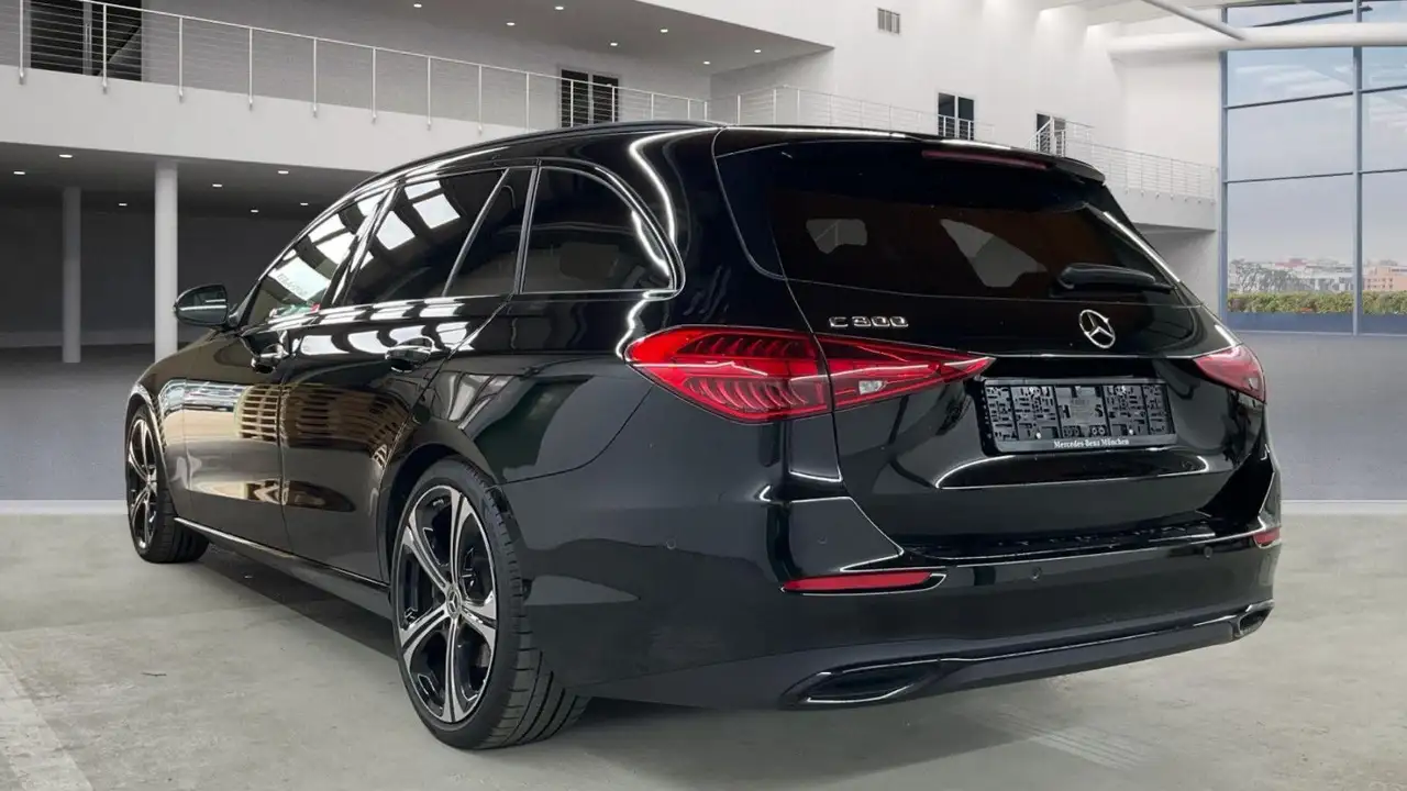 2023 Mercedes-Benz C 300 AMG 19*Night*Mubeam*Distro*Panorama*Leder, photograph 3